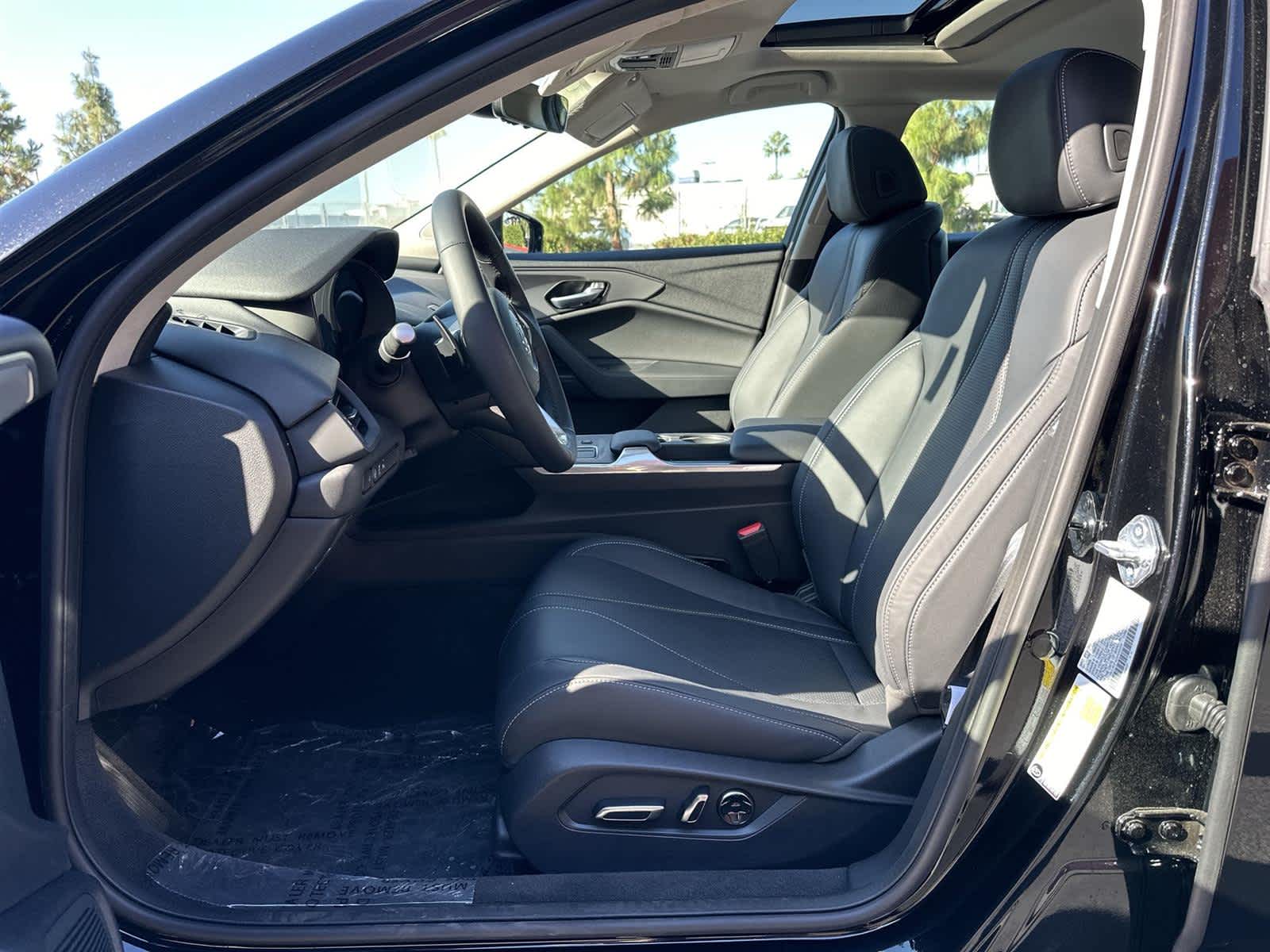 Thumbnail: 2025 Acura TLX - 11