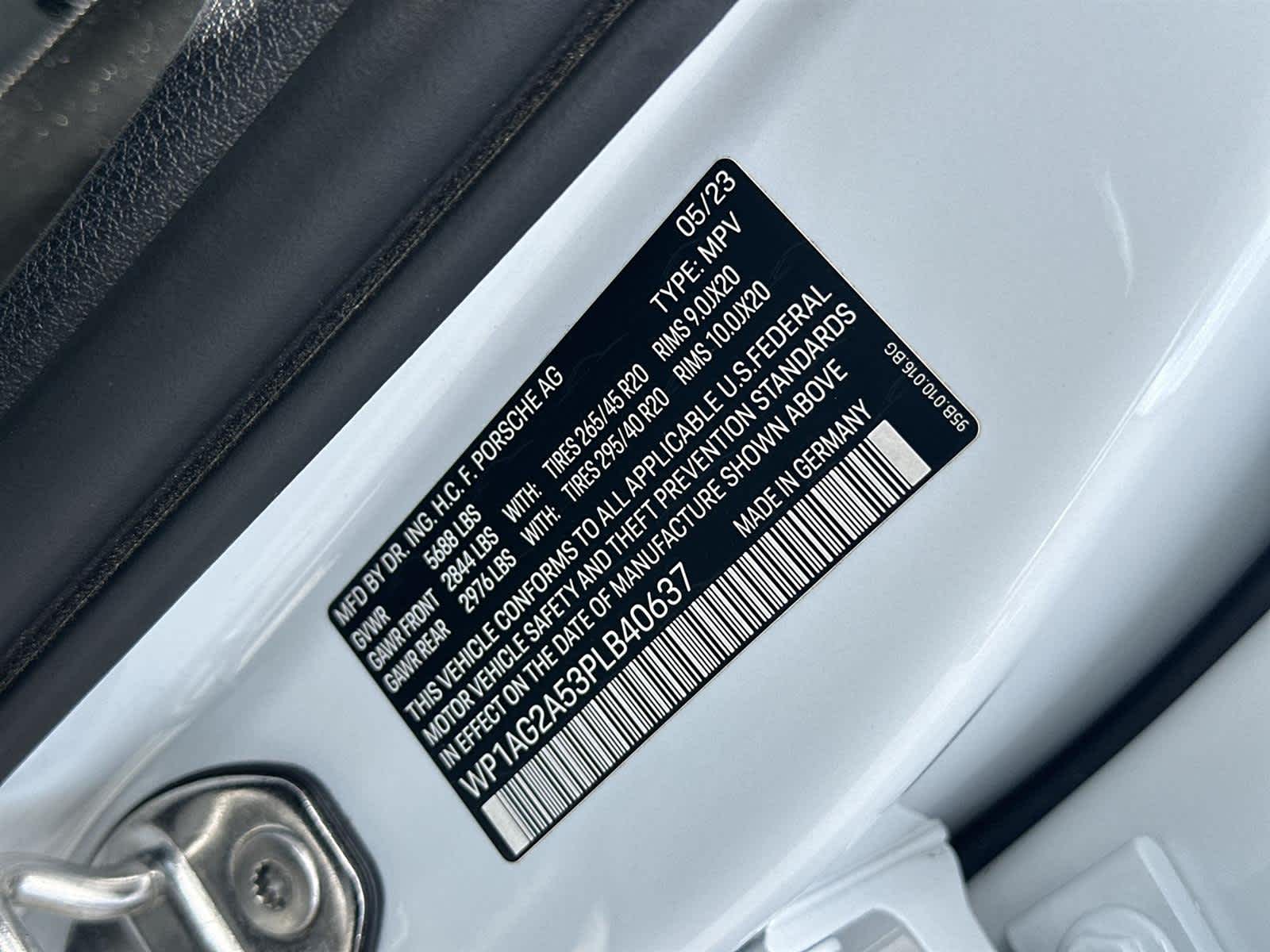 Thumbnail: 2023 Porsche Macan - 22