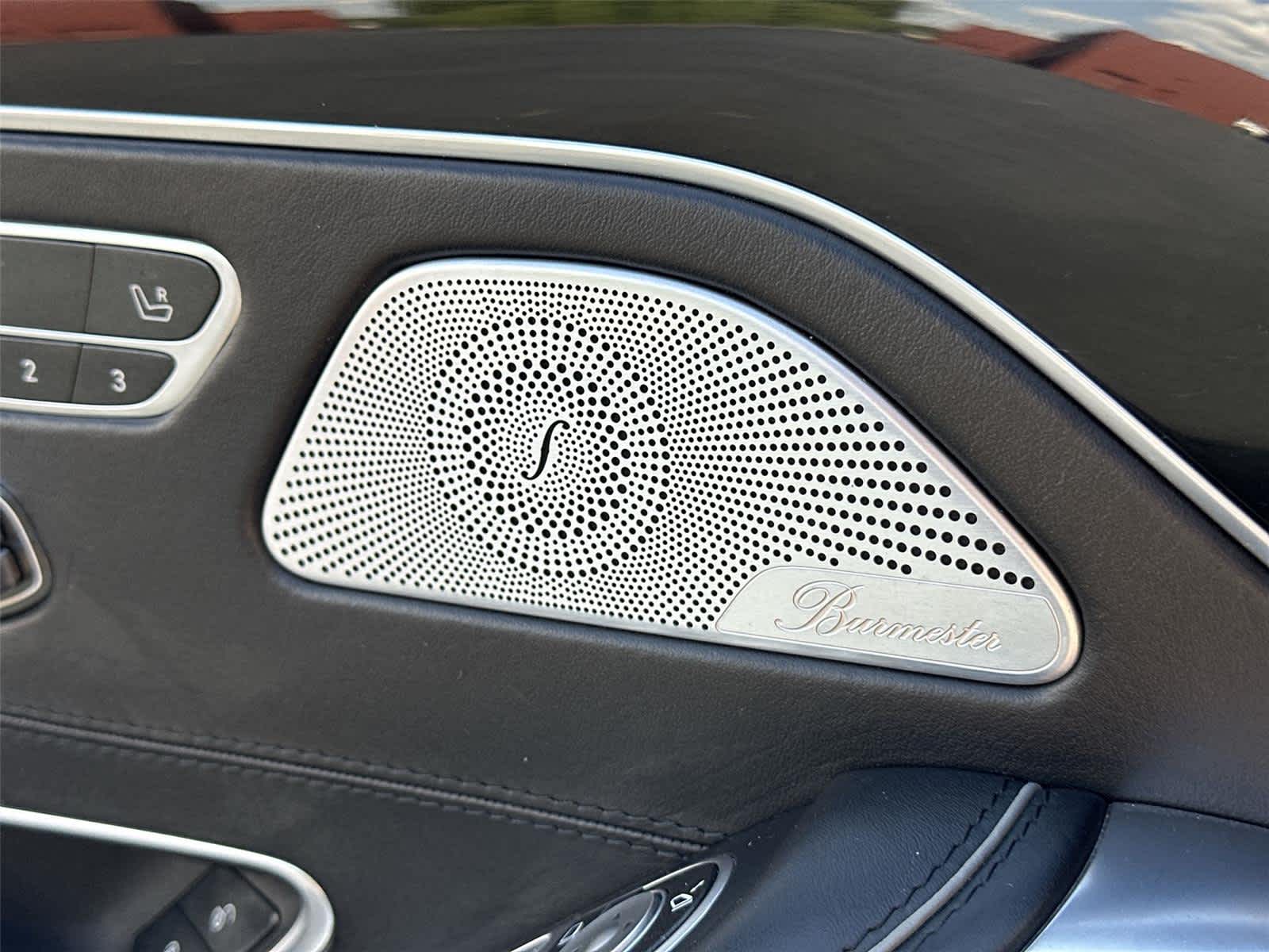 Thumbnail: 2015 Mercedes-Benz S-Class - 39