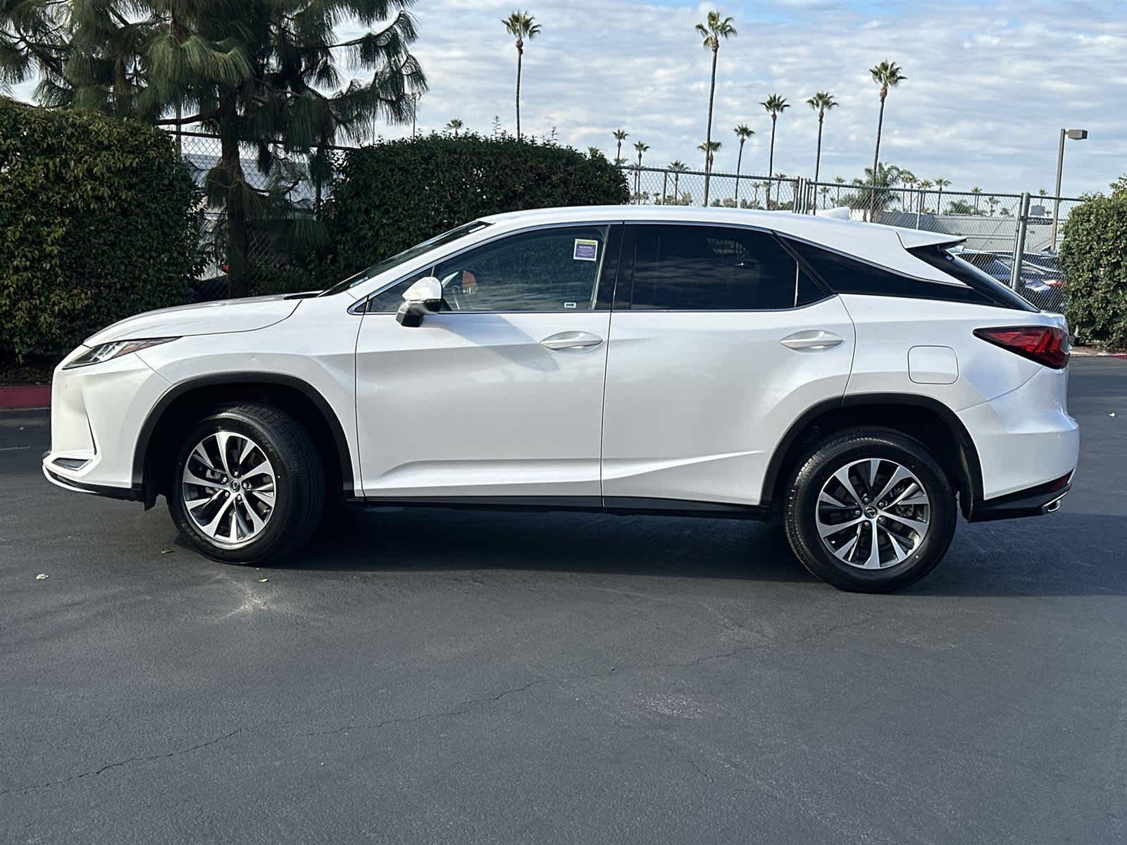Thumbnail: 2020 Lexus RX - 3
