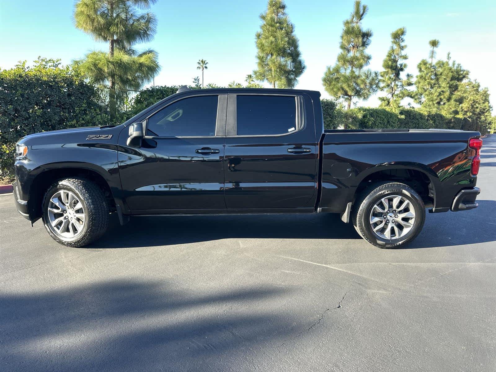 Thumbnail: 2019 Chevrolet Silverado 1500 - 3