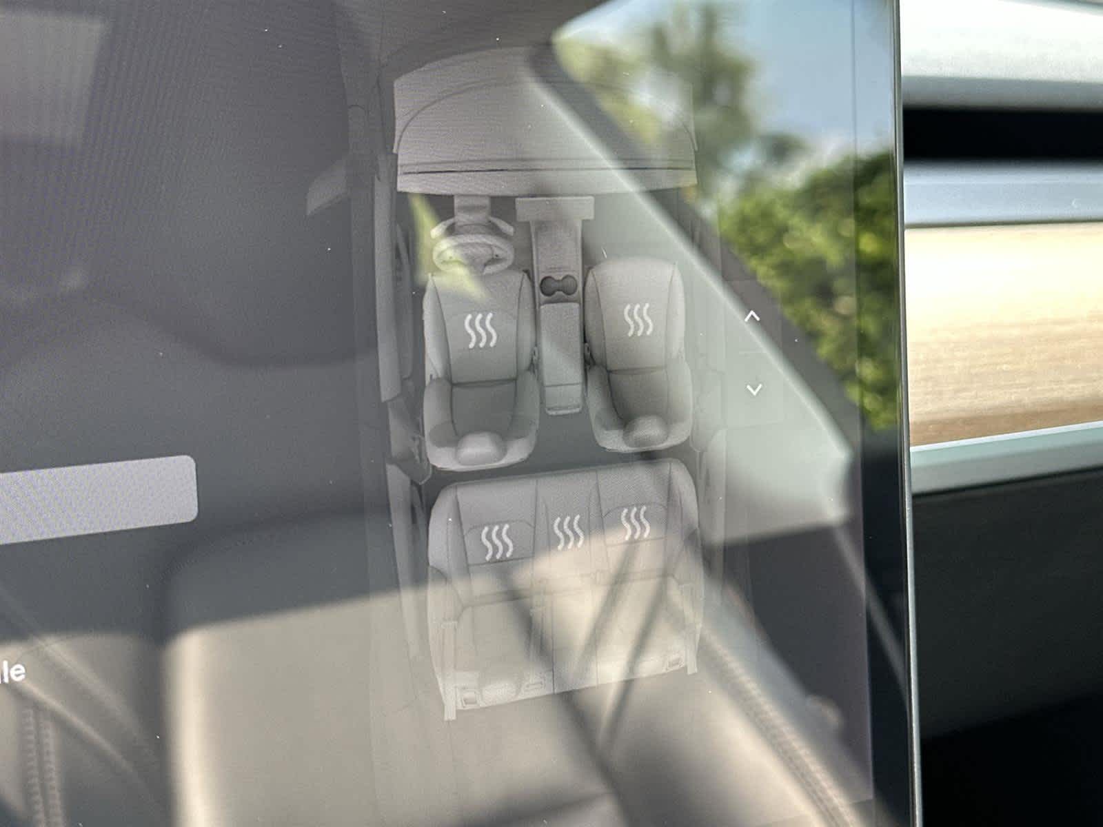 Thumbnail: 2019 Tesla Model 3 - 29