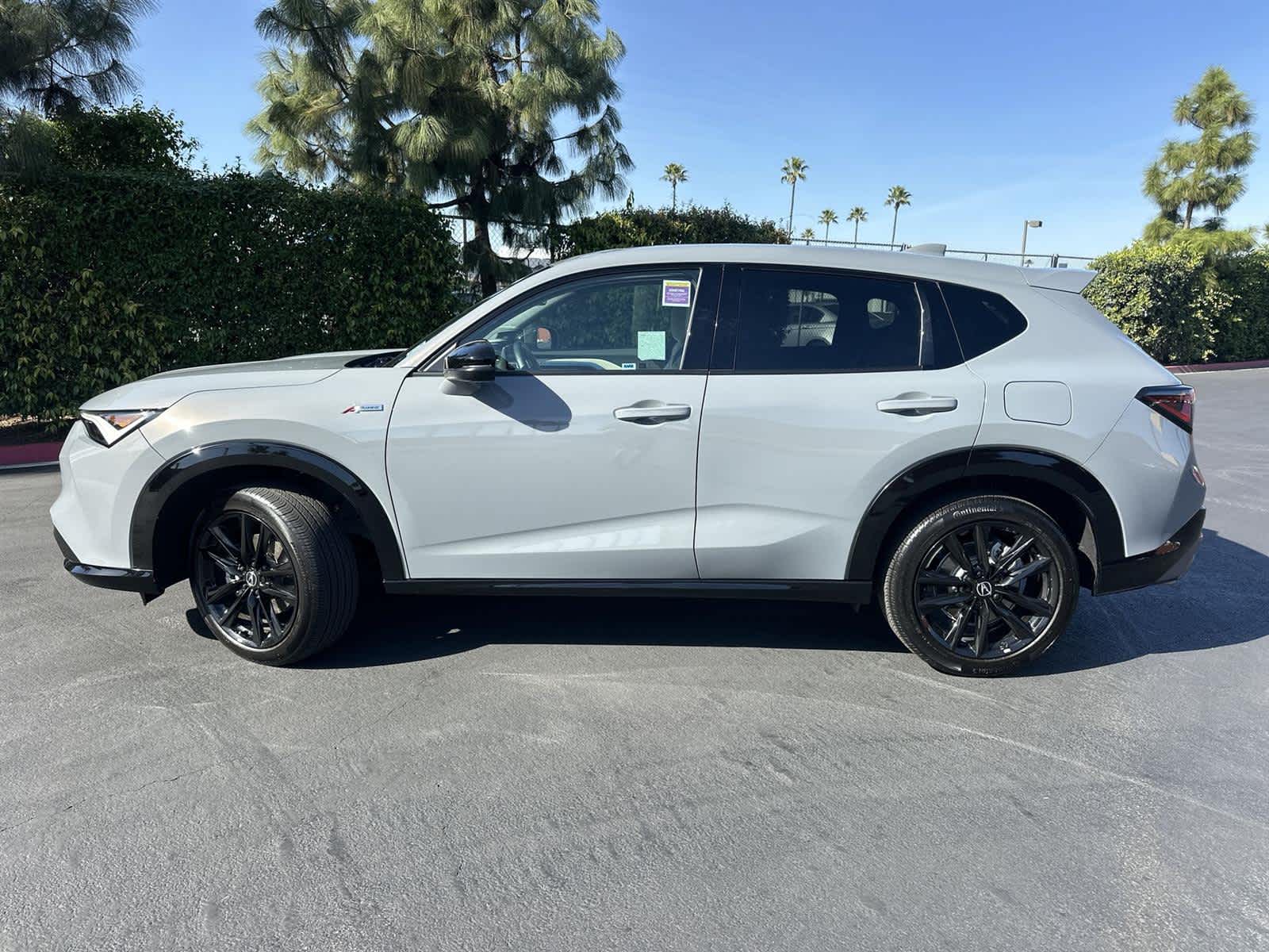 Thumbnail: 2025 Acura ADX - 3