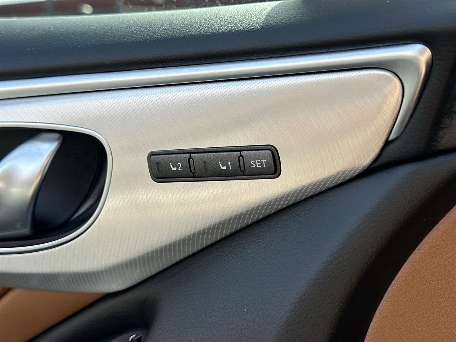 Thumbnail: 2023 INFINITI Q50 - 29