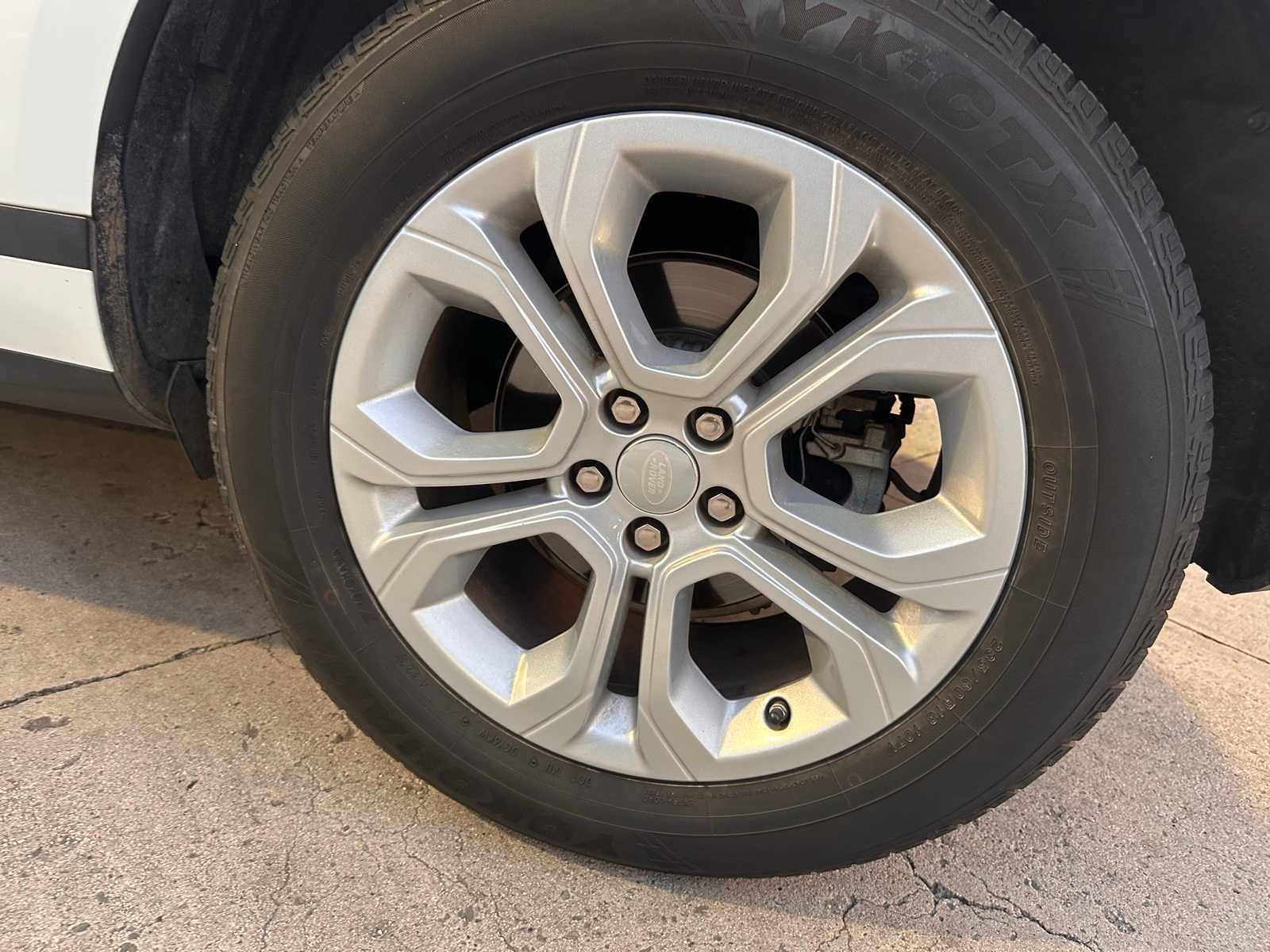 Thumbnail: 2020 Land Rover Range Rover Evoque - 9