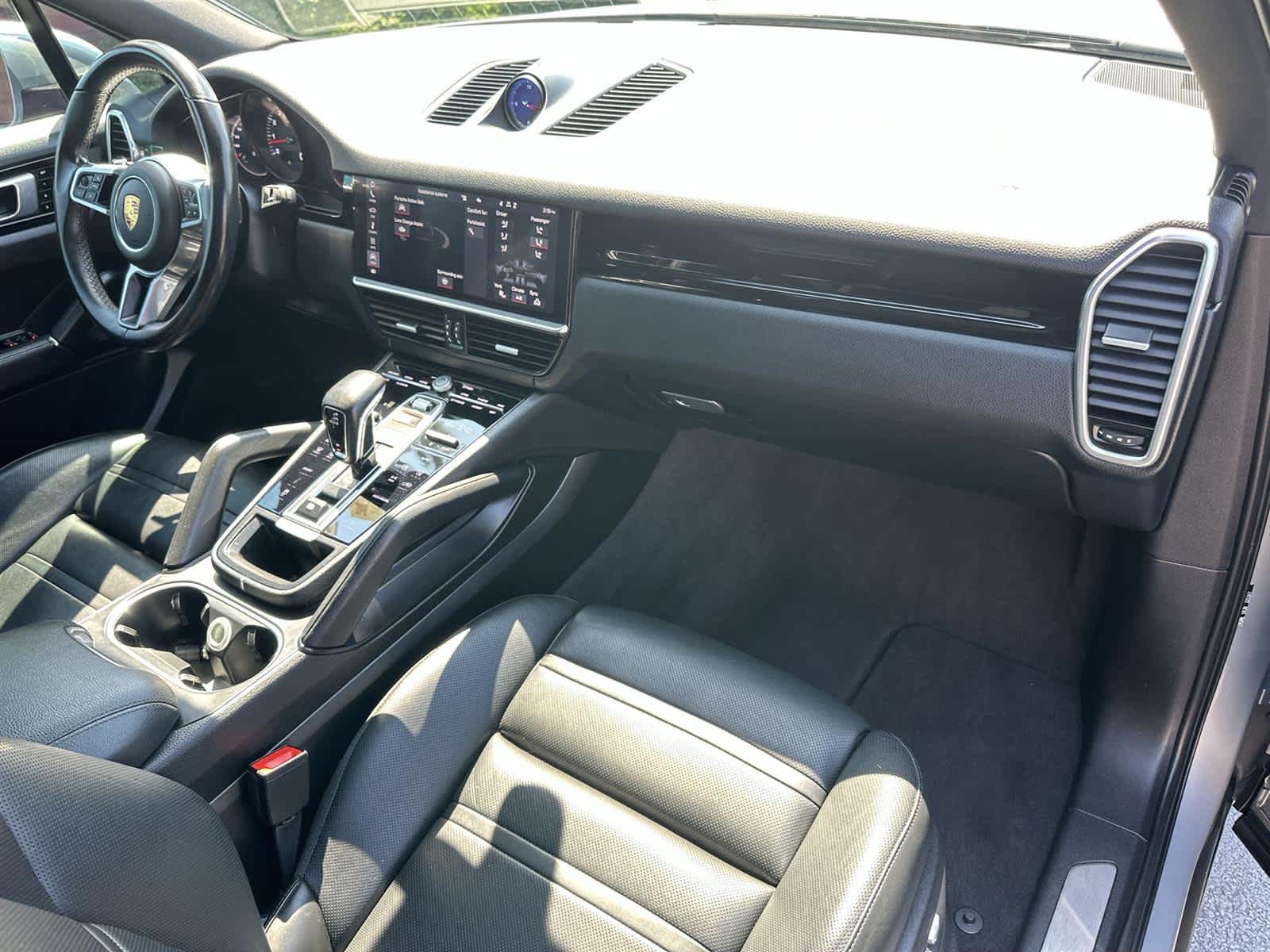 Thumbnail: 2020 Porsche Cayenne - 12