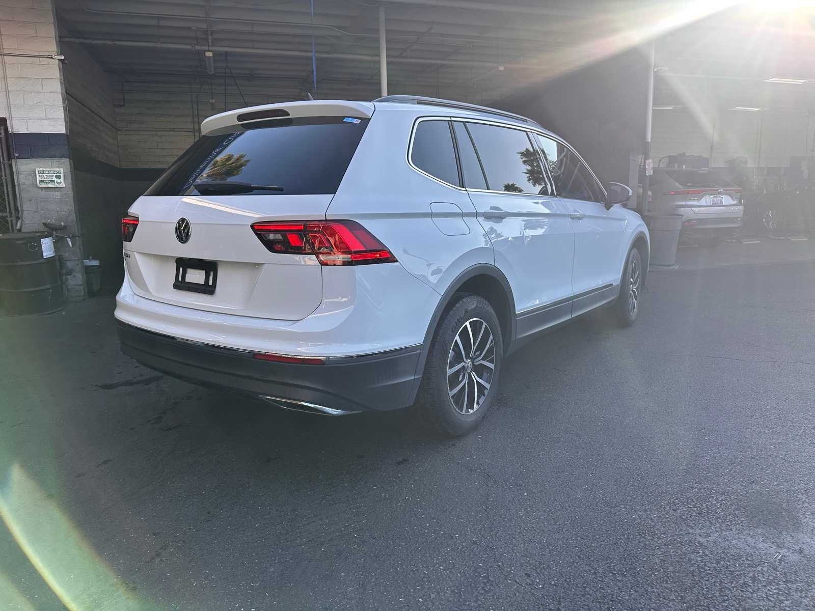 Thumbnail: 2021 Volkswagen Tiguan - 5