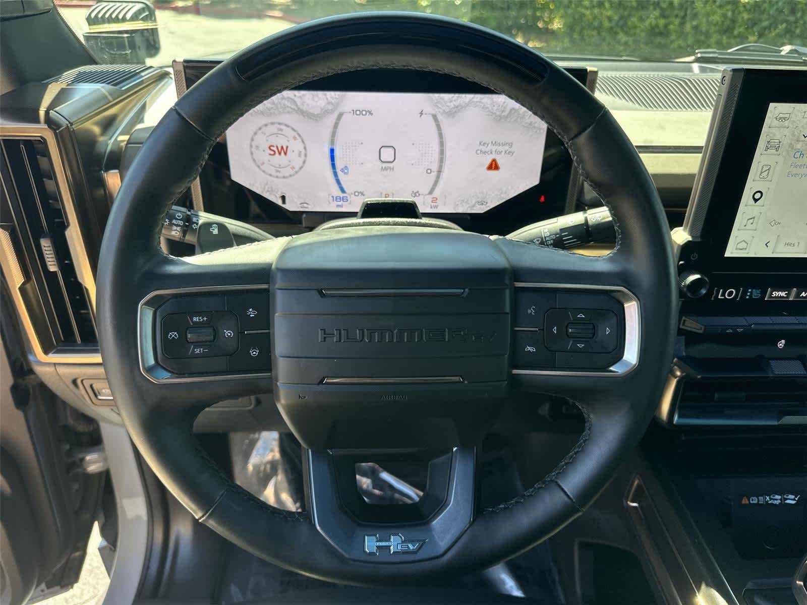 Thumbnail: 2024 GMC Hummer EV - 14