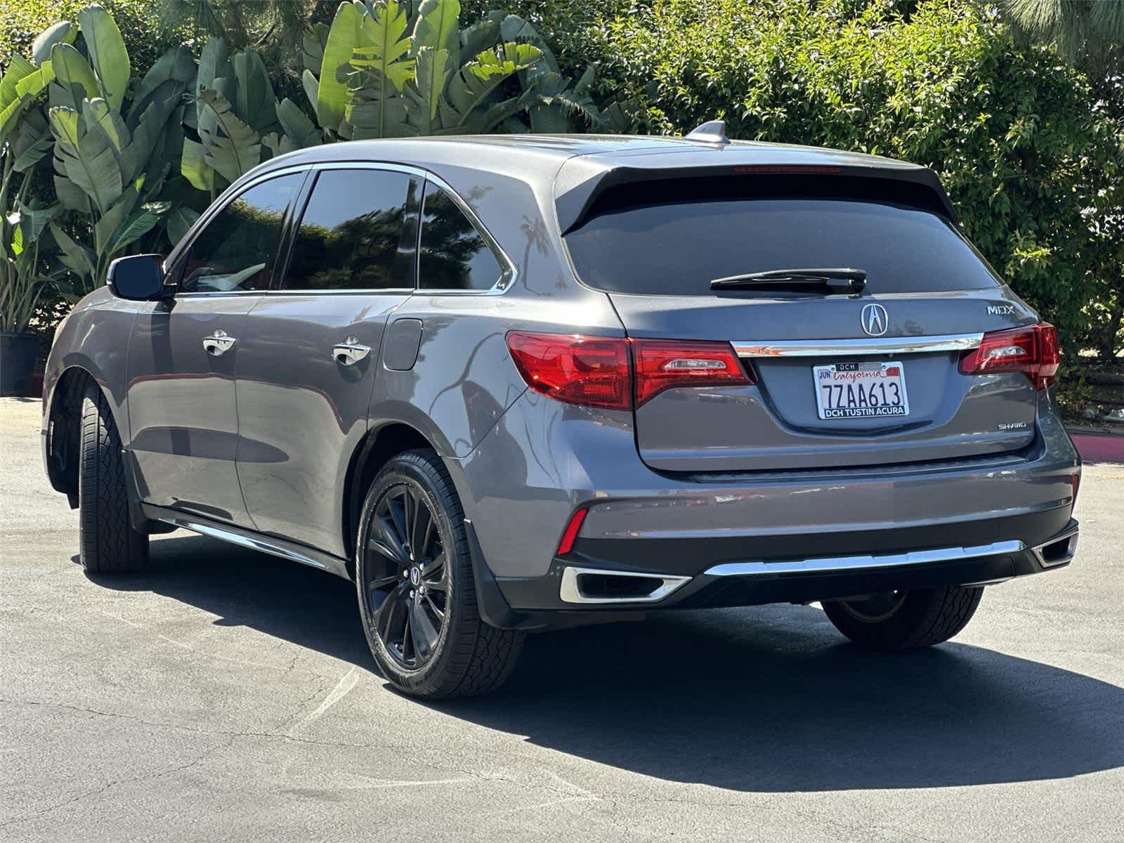 Thumbnail: 2017 Acura MDX - 4