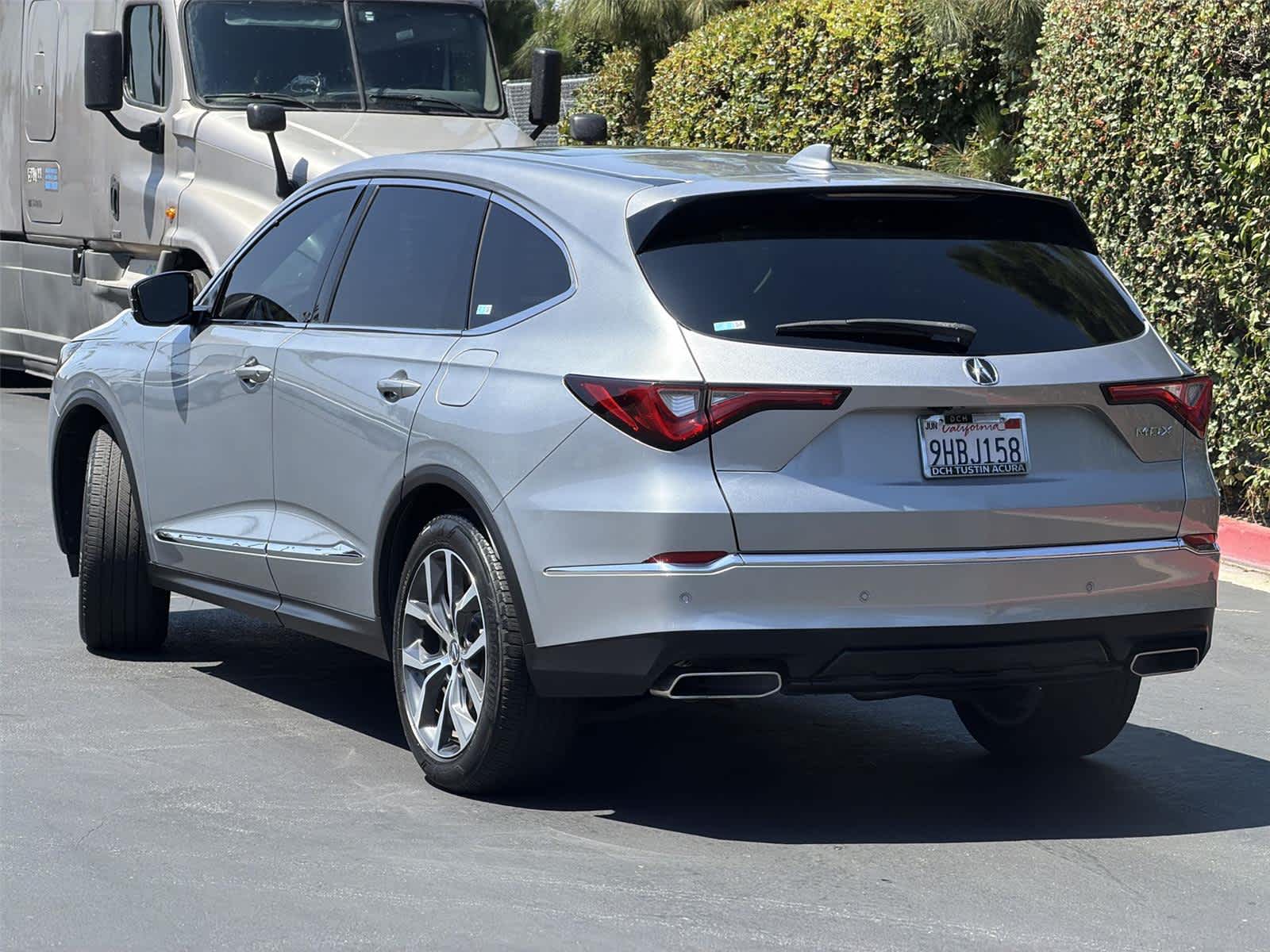 Thumbnail: 2023 Acura MDX - 4
