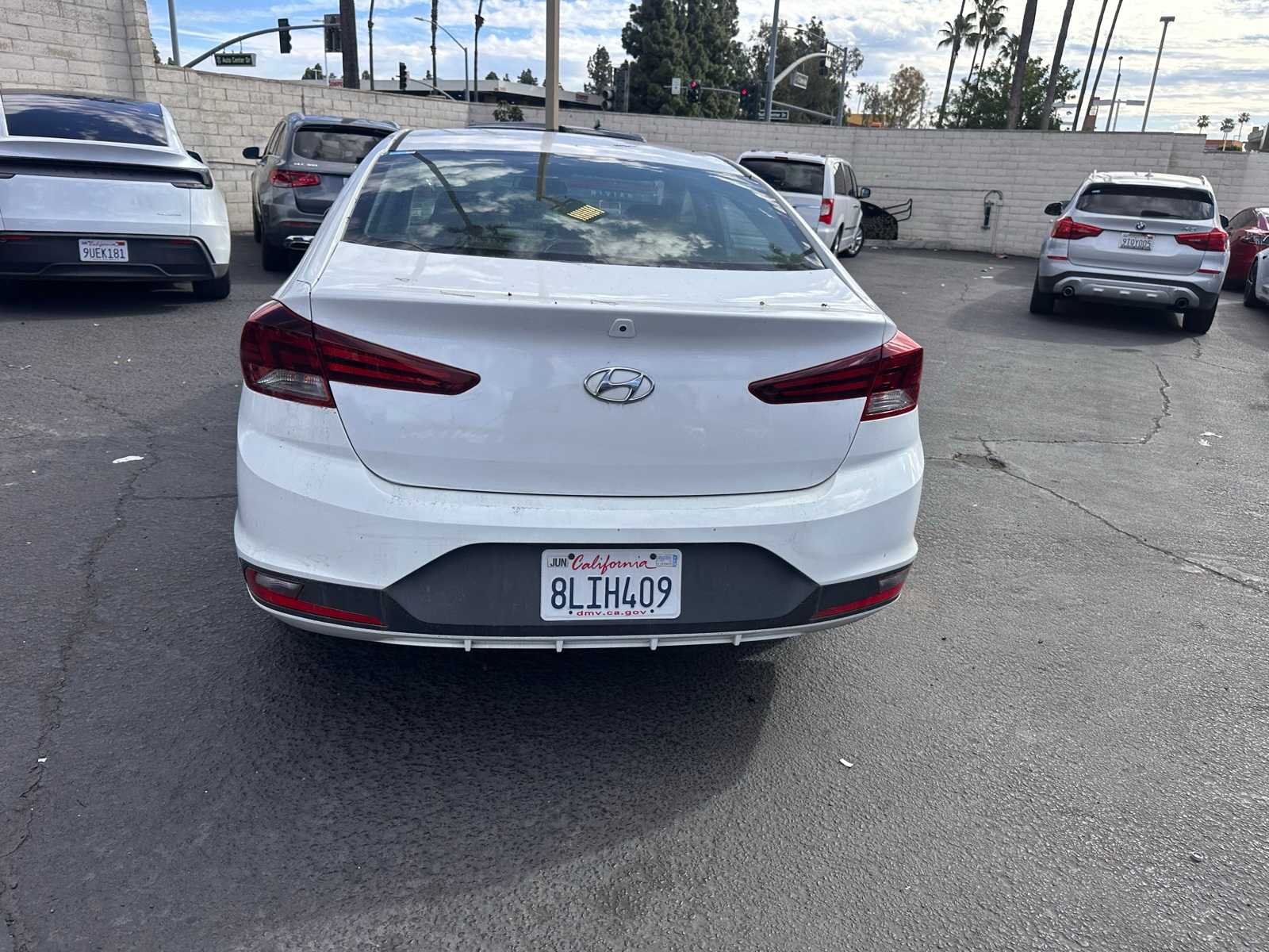 Thumbnail: 2019 Hyundai Elantra - 4
