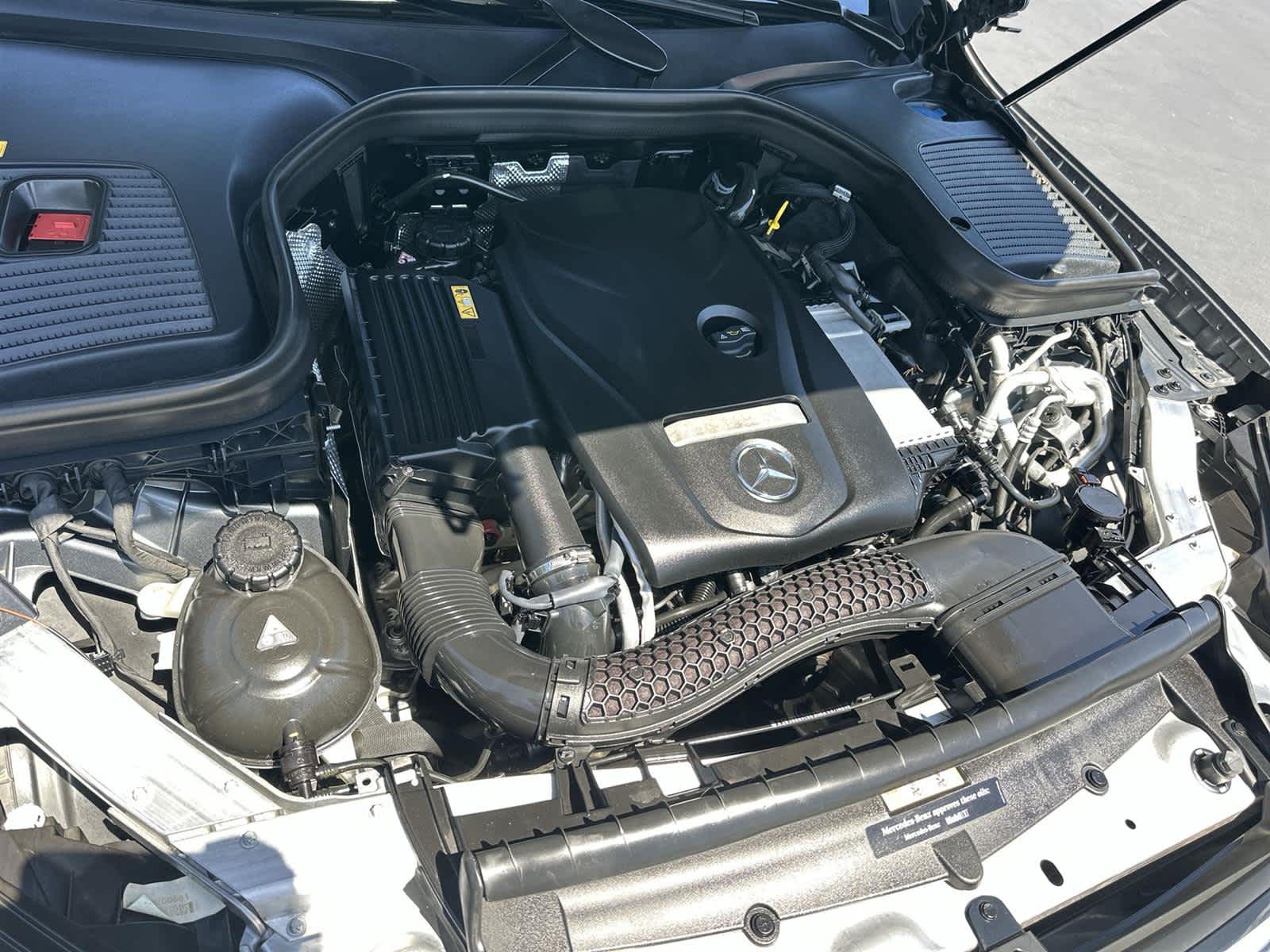 Thumbnail: 2016 Mercedes-Benz GLC - 9