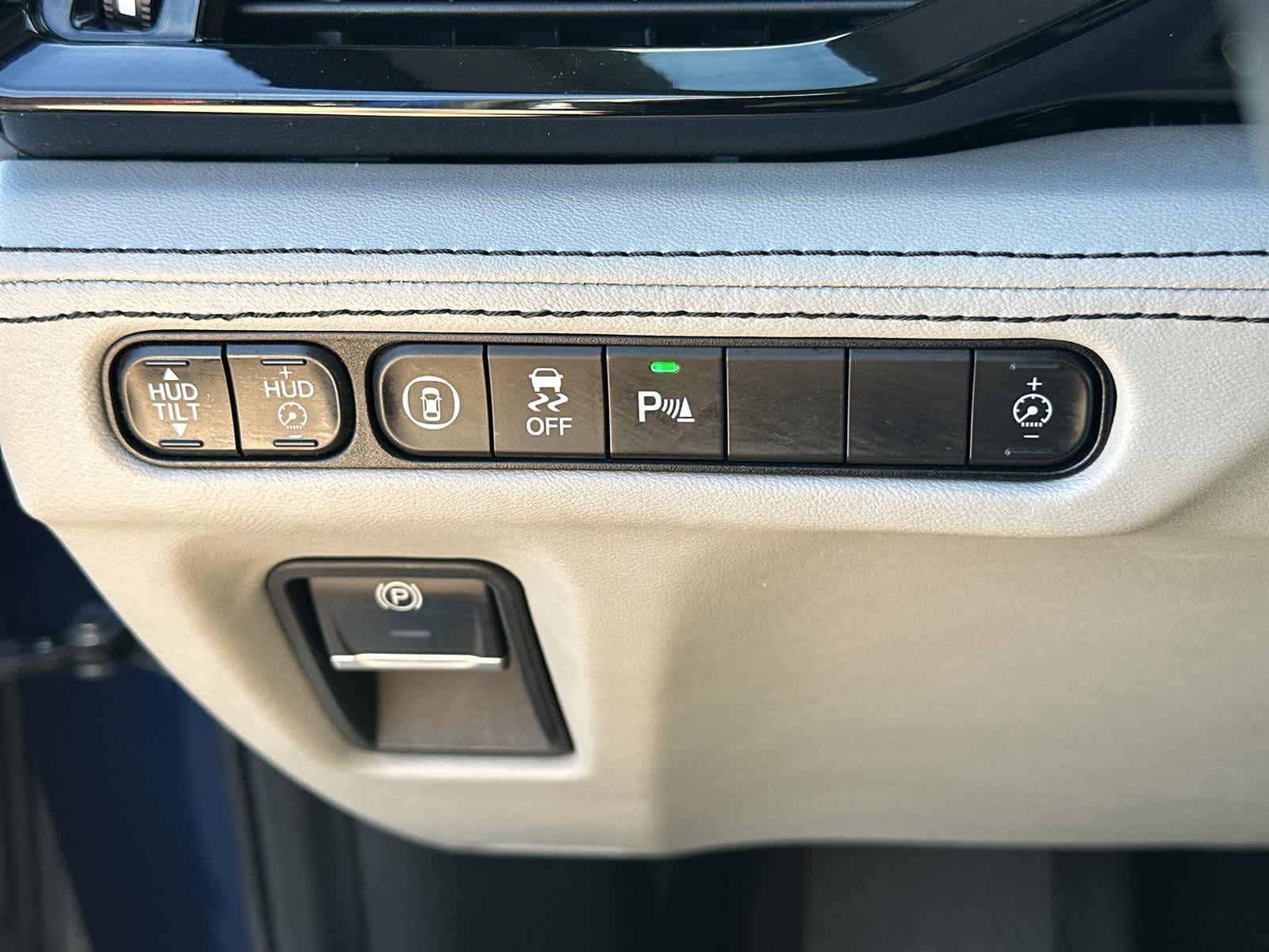 Thumbnail: 2022 Acura MDX - 29