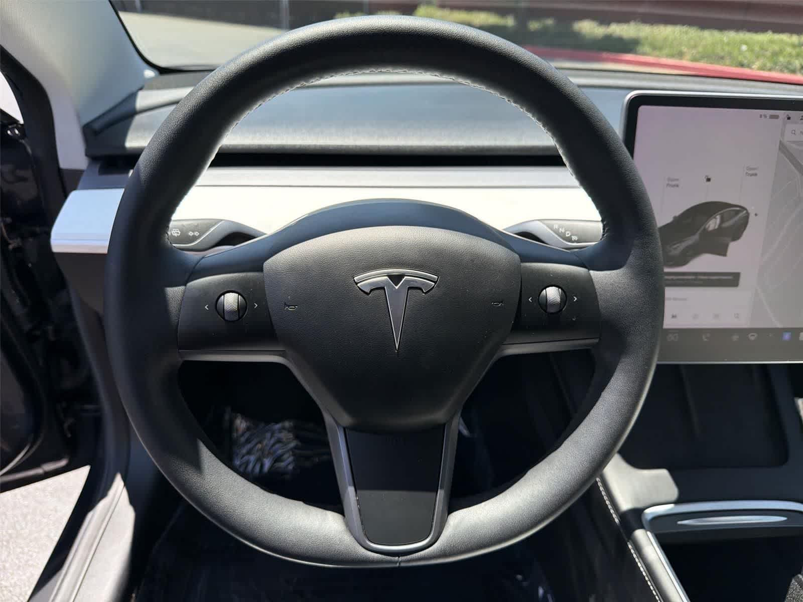 Thumbnail: 2022 Tesla Model 3 - 16