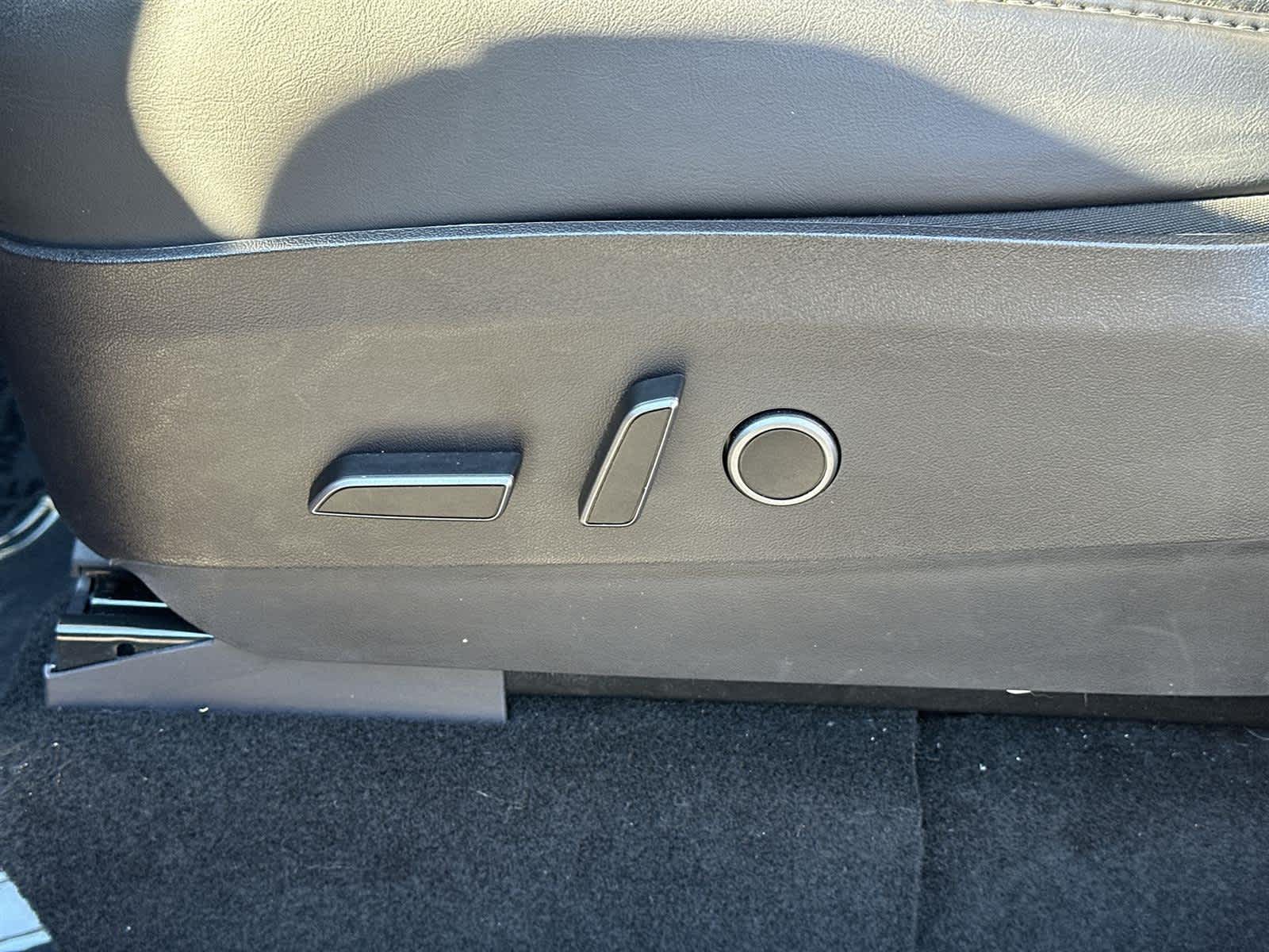 Thumbnail: 2023 Tesla Model Y - 23