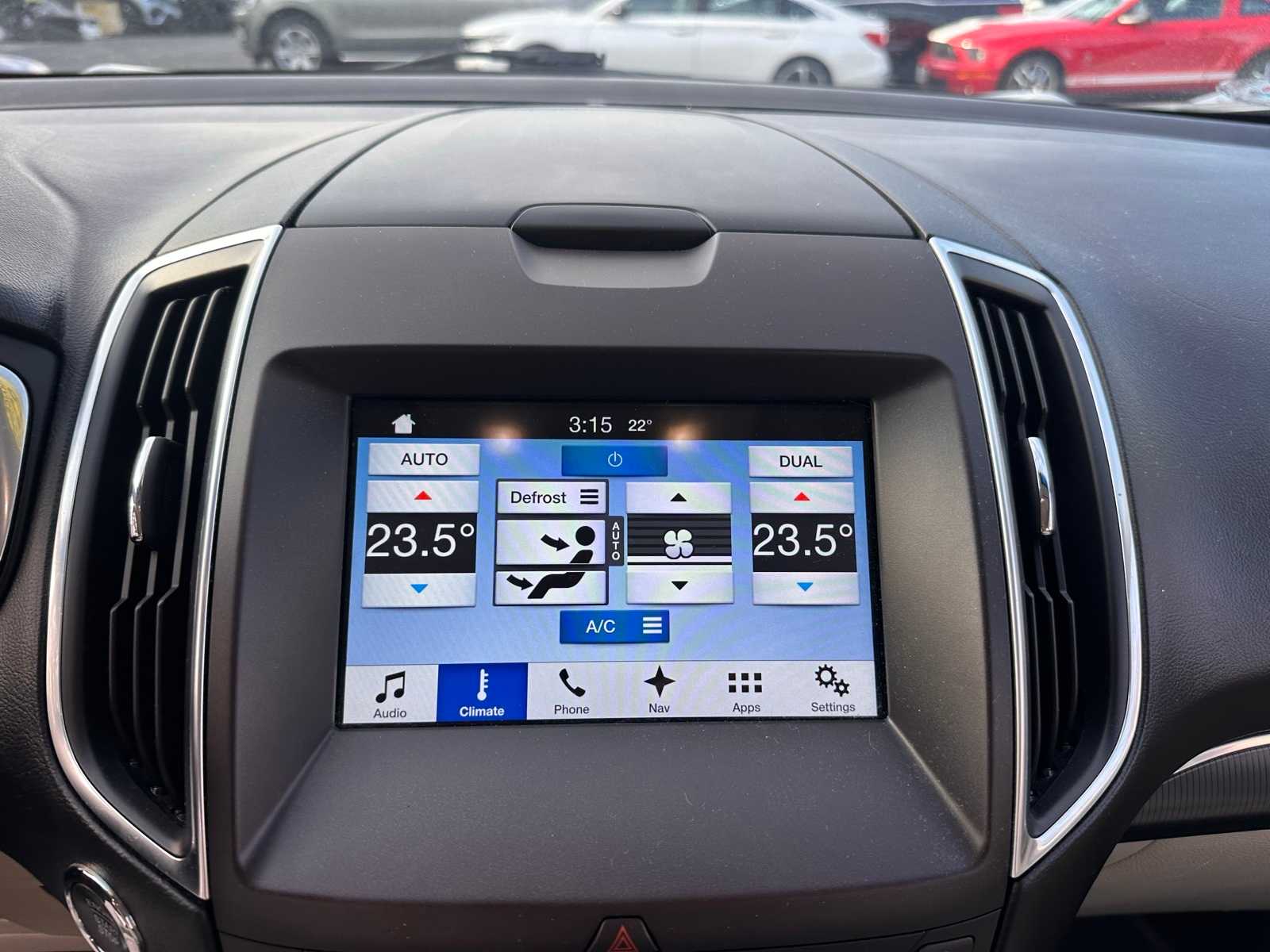 Thumbnail: 2016 Ford Edge - 15