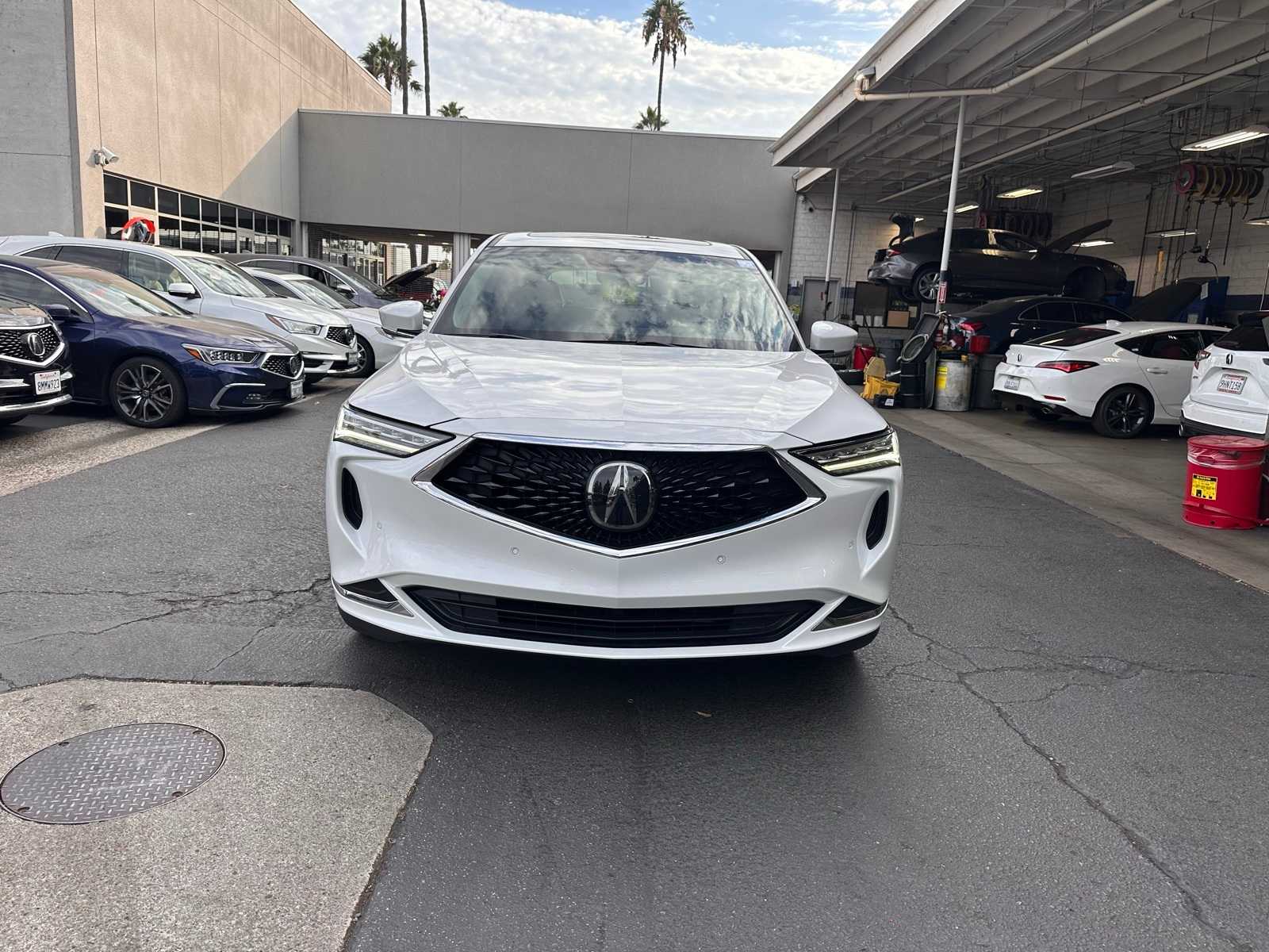 Thumbnail: 2023 Acura MDX - 8