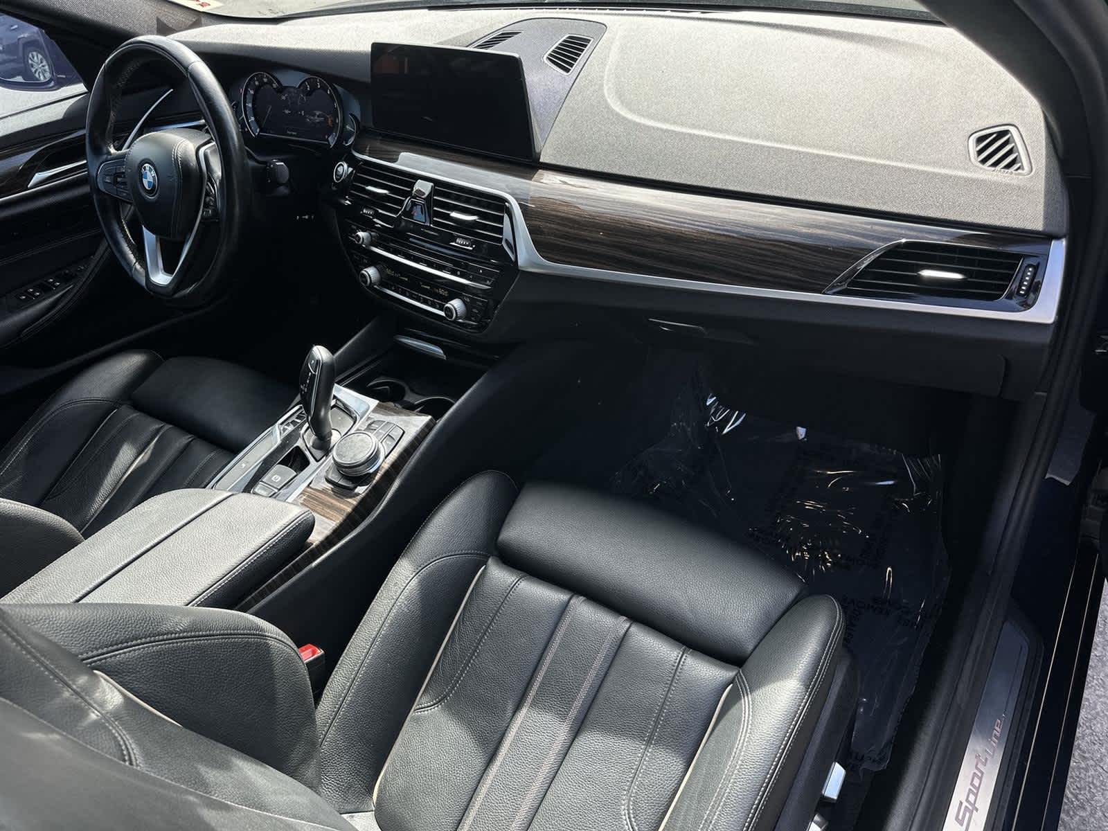 Thumbnail: 2017 BMW 5 Series - 12