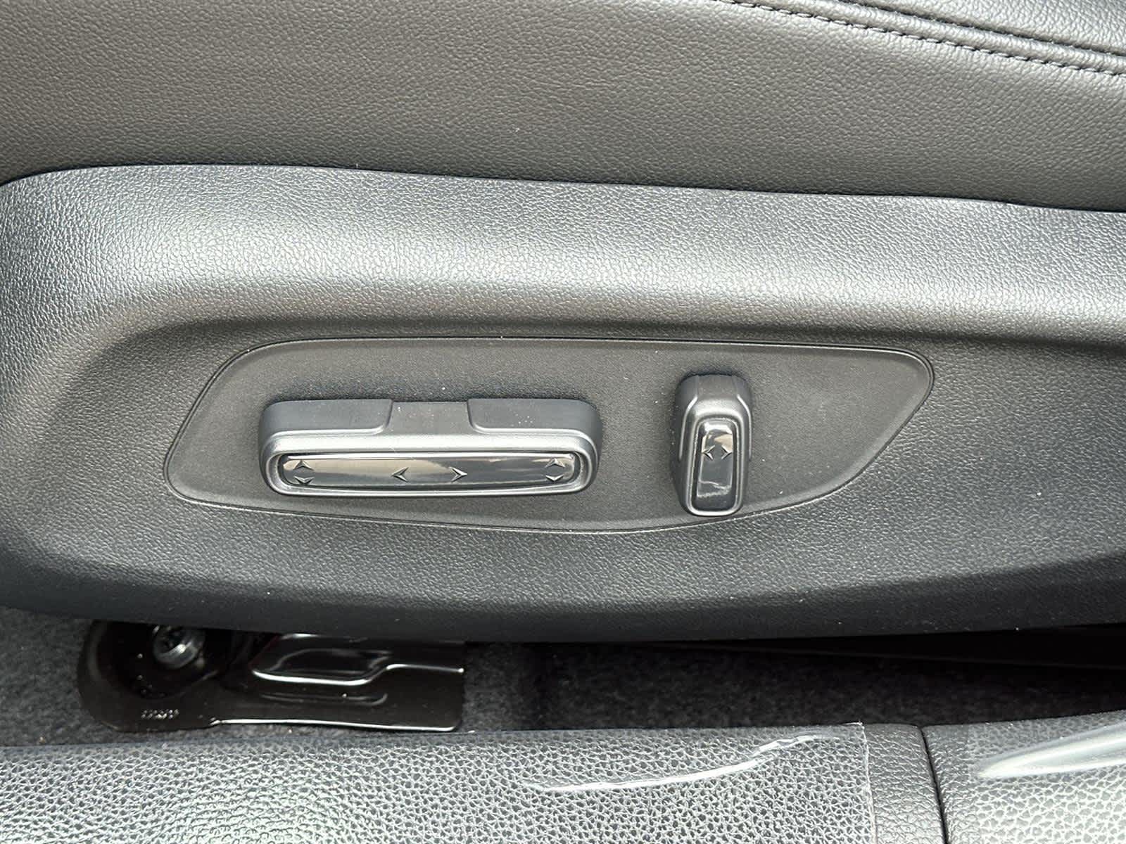 Thumbnail: 2025 Acura Integra - 22