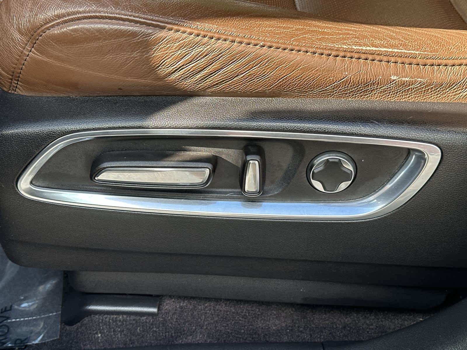 Thumbnail: 2019 Acura MDX - 23