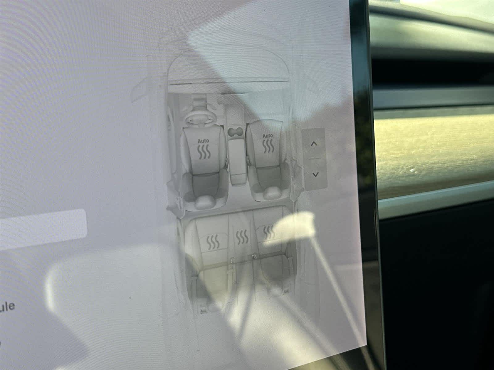 Thumbnail: 2019 Tesla Model 3 - 29