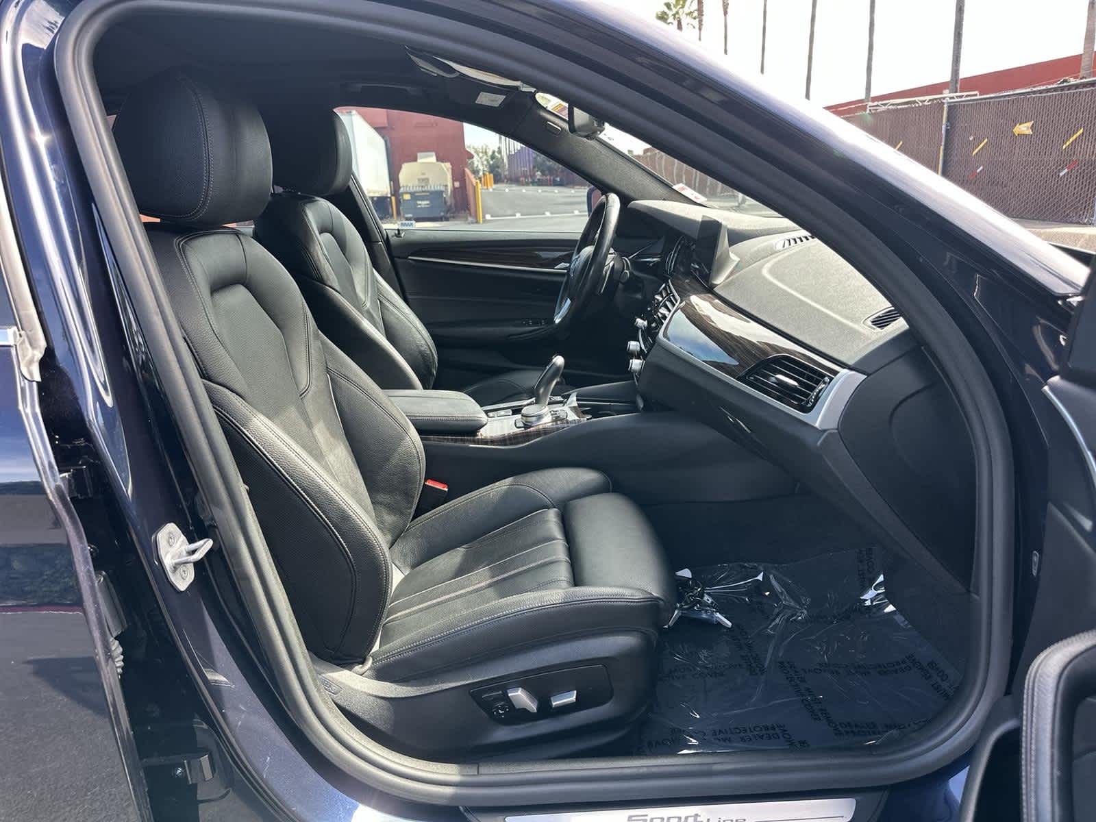 Thumbnail: 2017 BMW 5 Series - 14