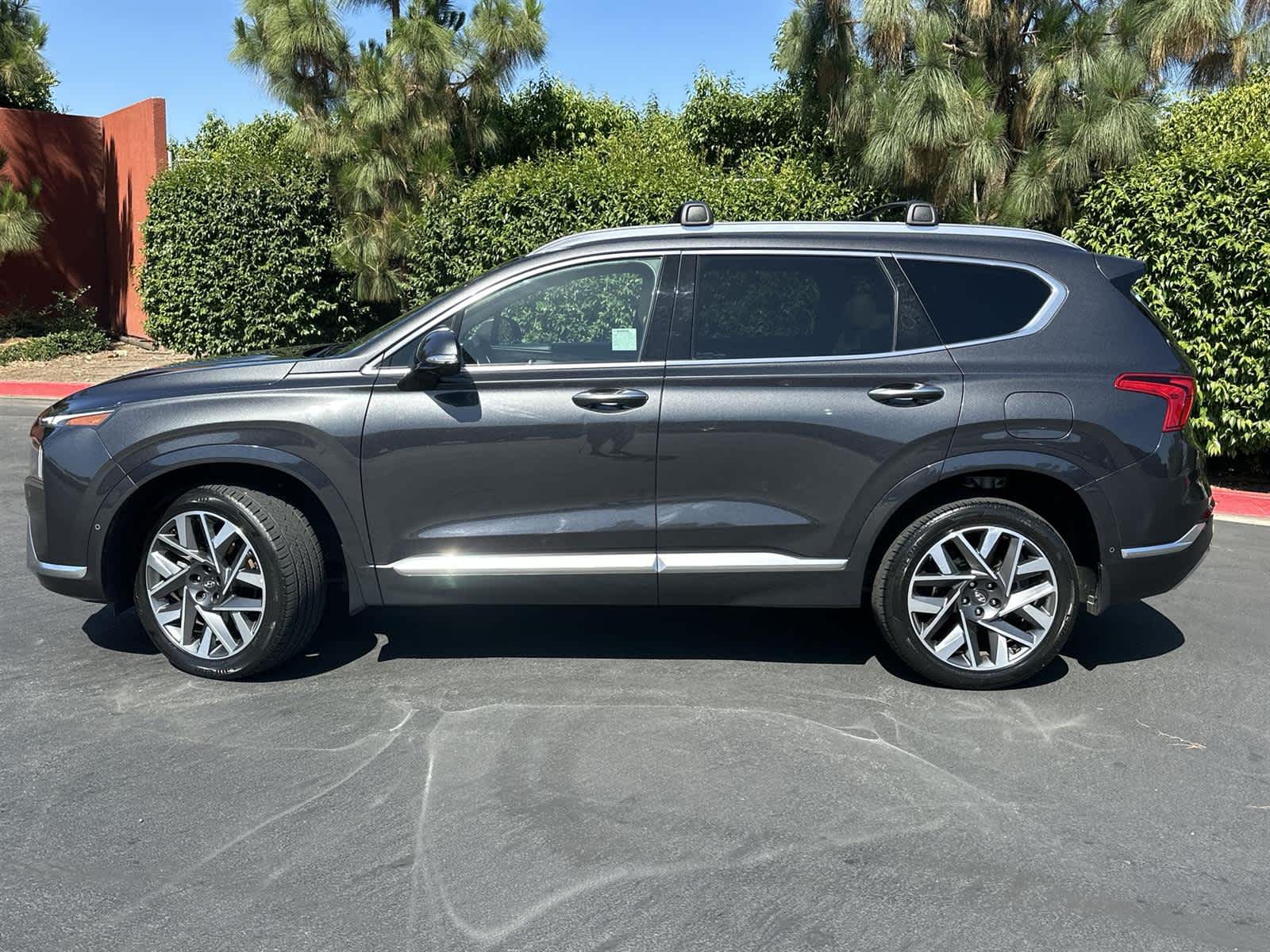 Thumbnail: 2022 Hyundai Santa Fe - 3