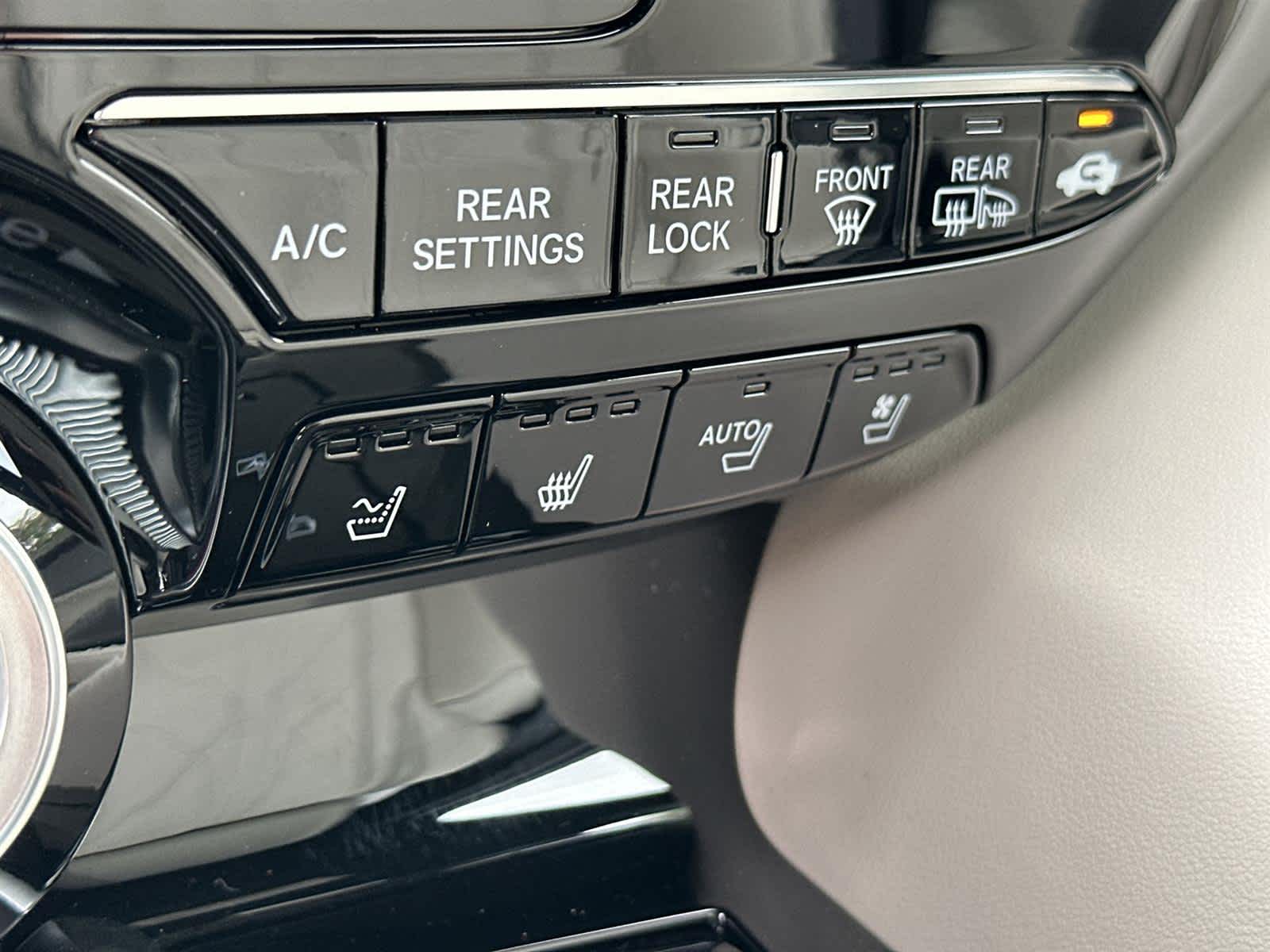 Thumbnail: 2026 Acura MDX - 26