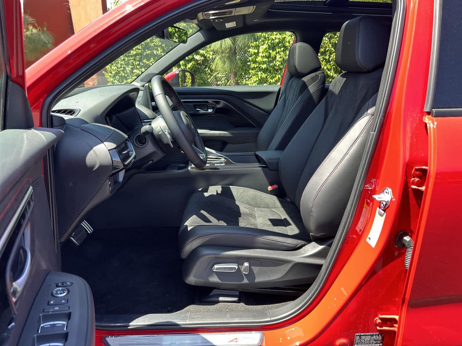 Thumbnail: 2025 Acura ADX - 11