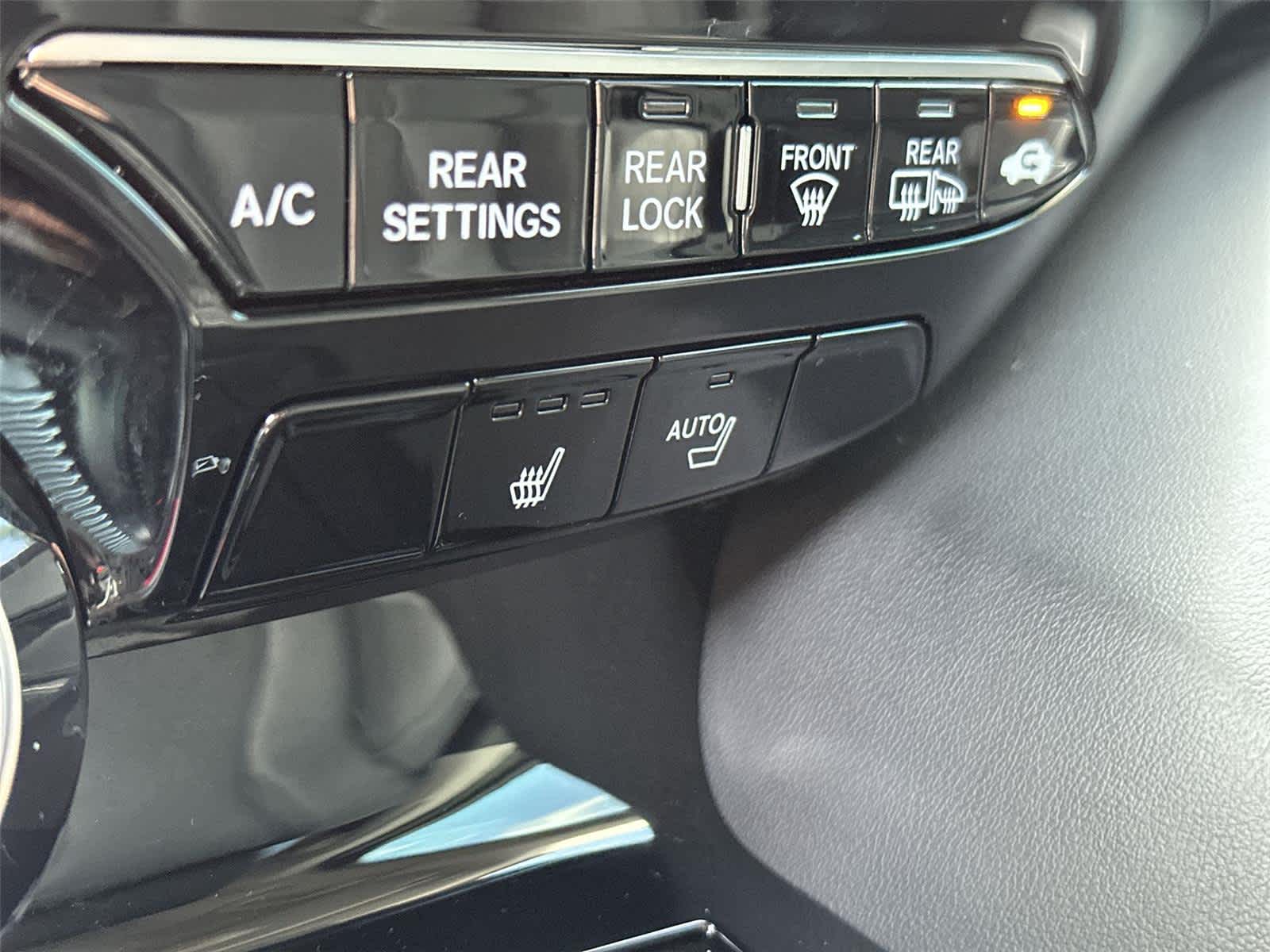 Thumbnail: 2025 Acura MDX - 26