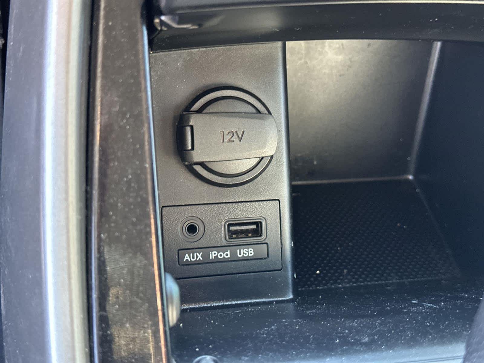 Thumbnail: 2011 Hyundai Elantra - 26