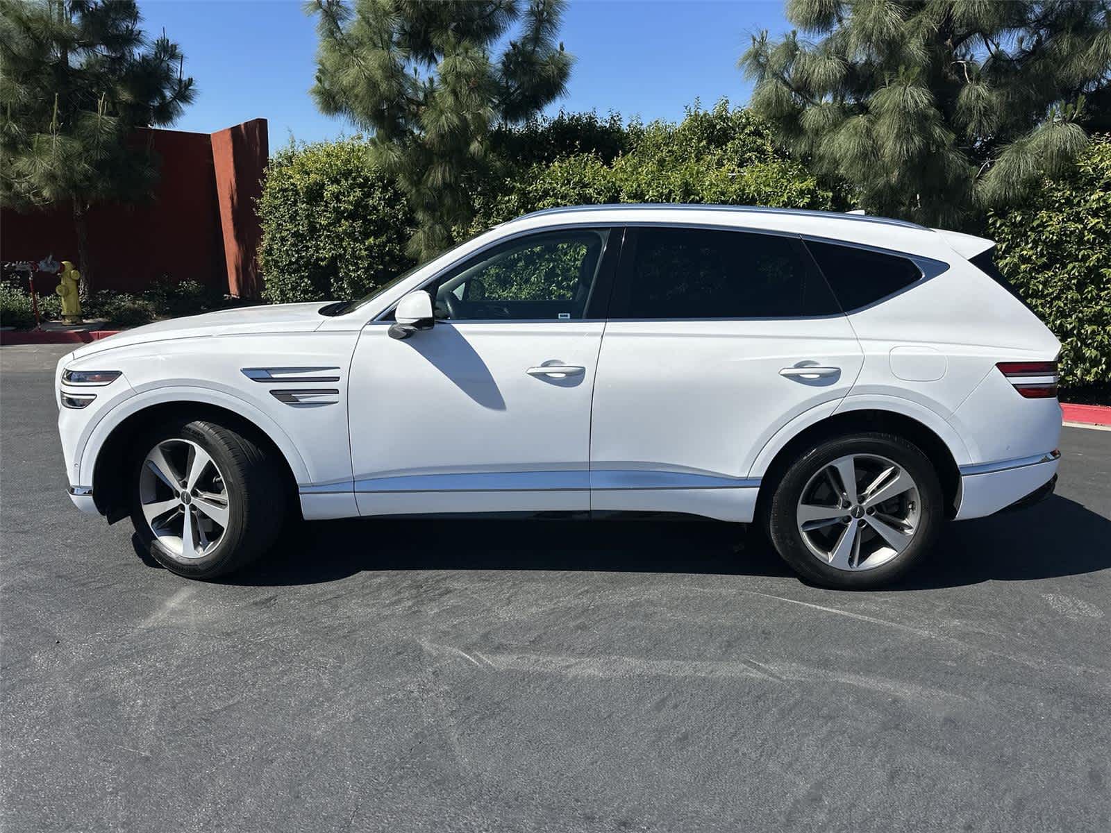 Thumbnail: 2021 Genesis GV80 - 3