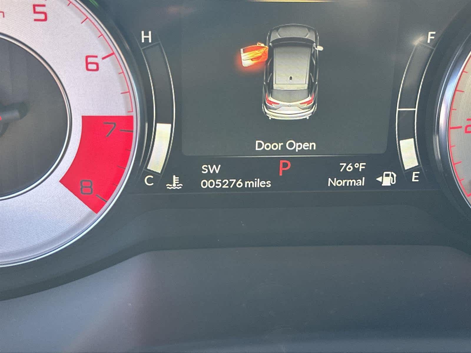 Thumbnail: 2025 Acura RDX - 18