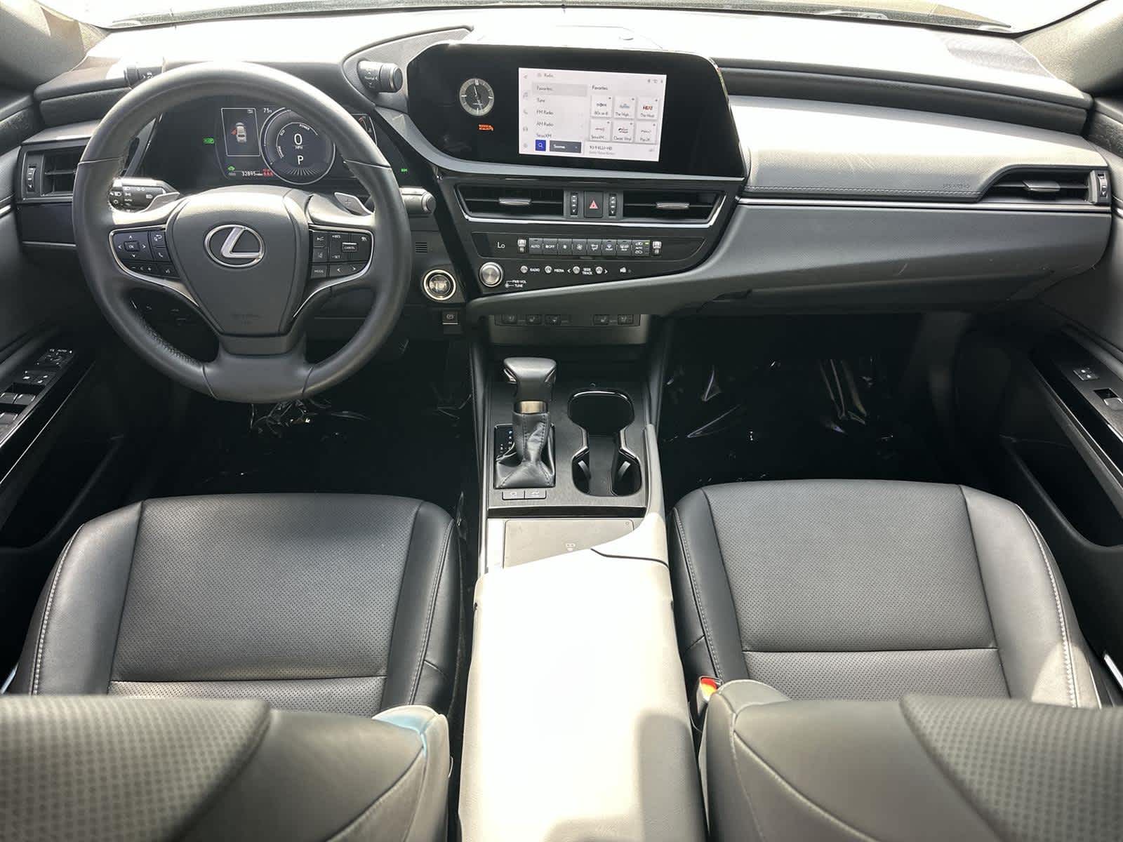 Thumbnail: 2024 Lexus ES - 10