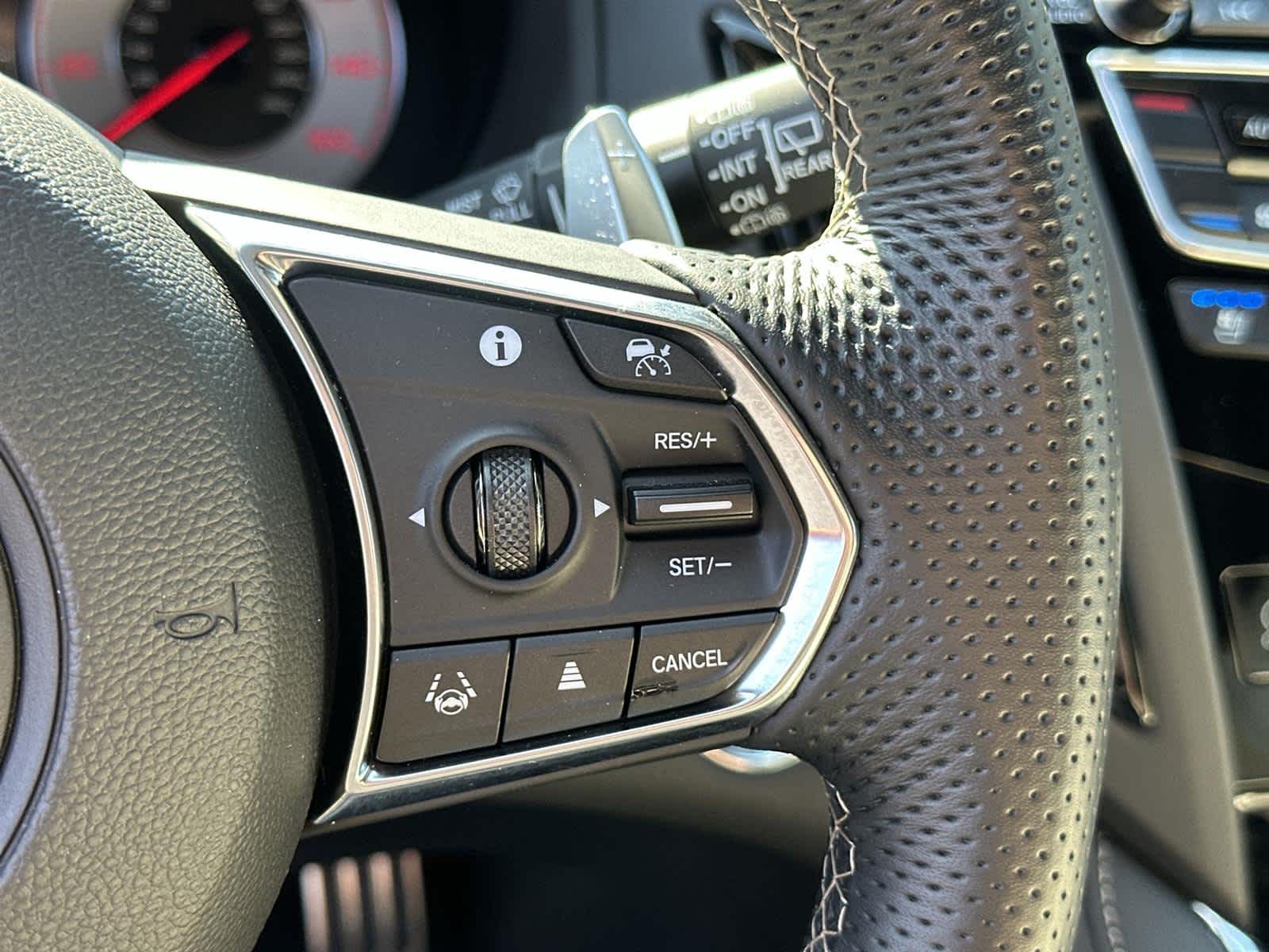 Thumbnail: 2025 Acura RDX - 24