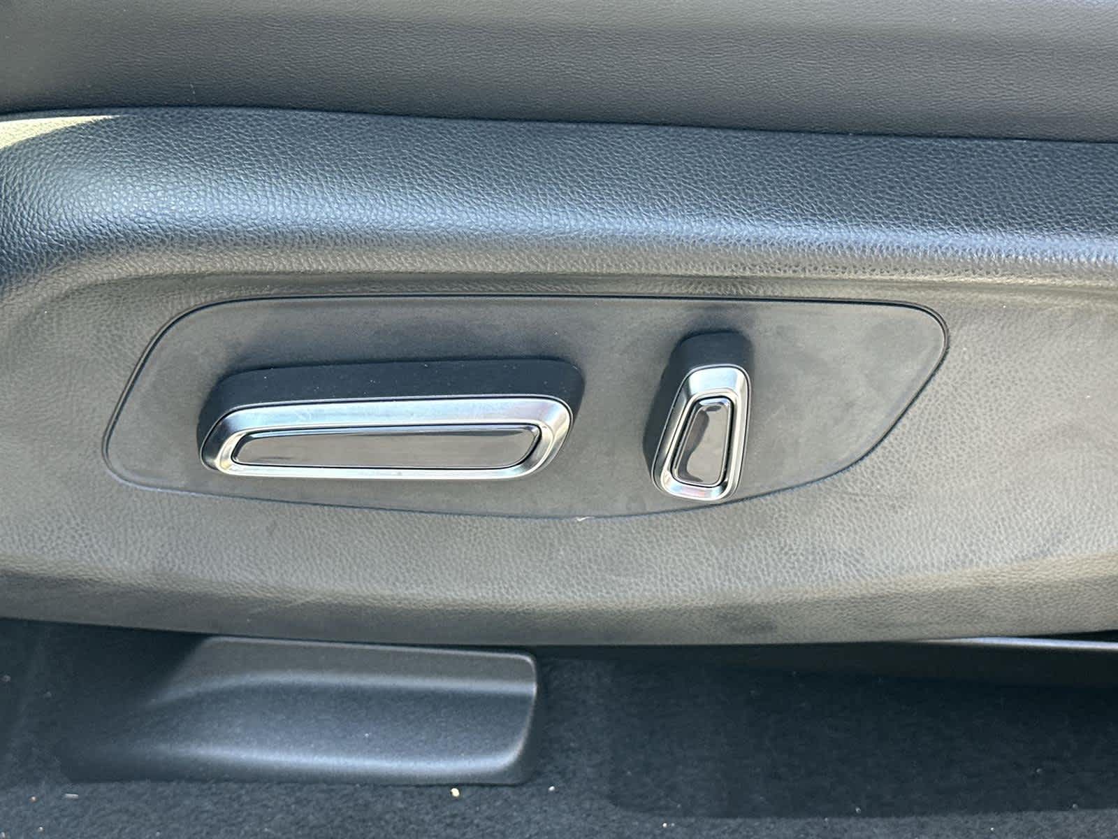 Thumbnail: 2025 Acura ADX - 20