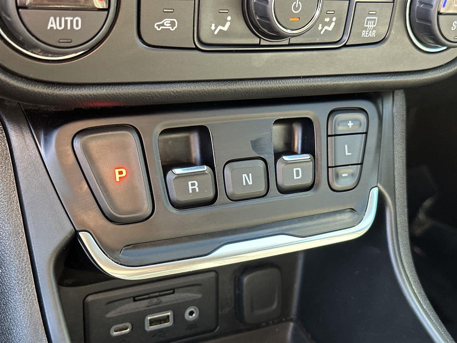 Thumbnail: 2018 GMC Terrain - 18