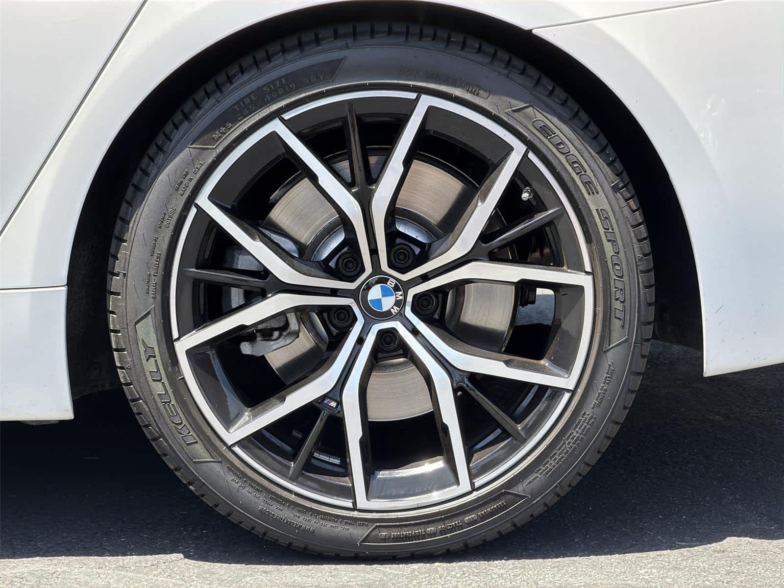 Thumbnail: 2023 BMW 5 Series - 9