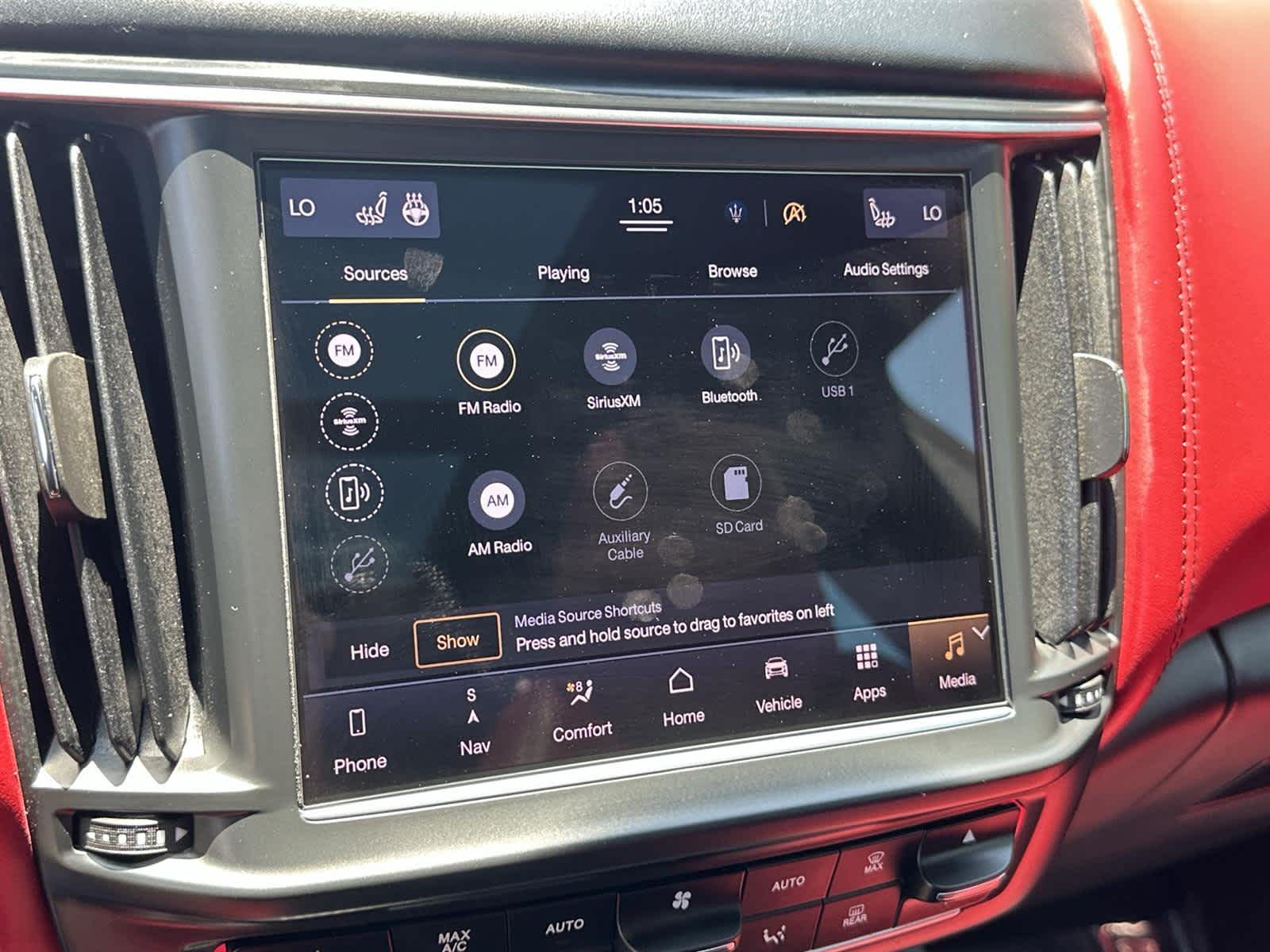 Thumbnail: 2021 Maserati Levante - 16