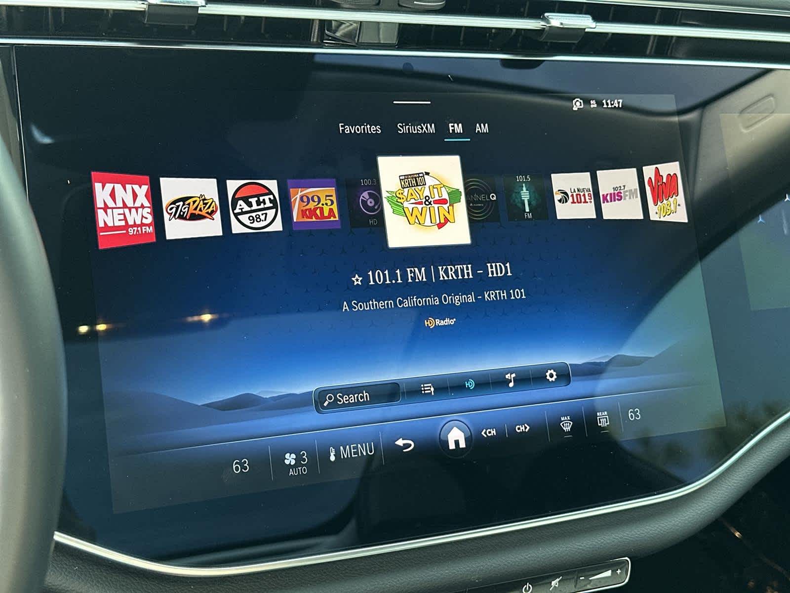 Thumbnail: 2024 Mercedes-Benz E-Class - 16