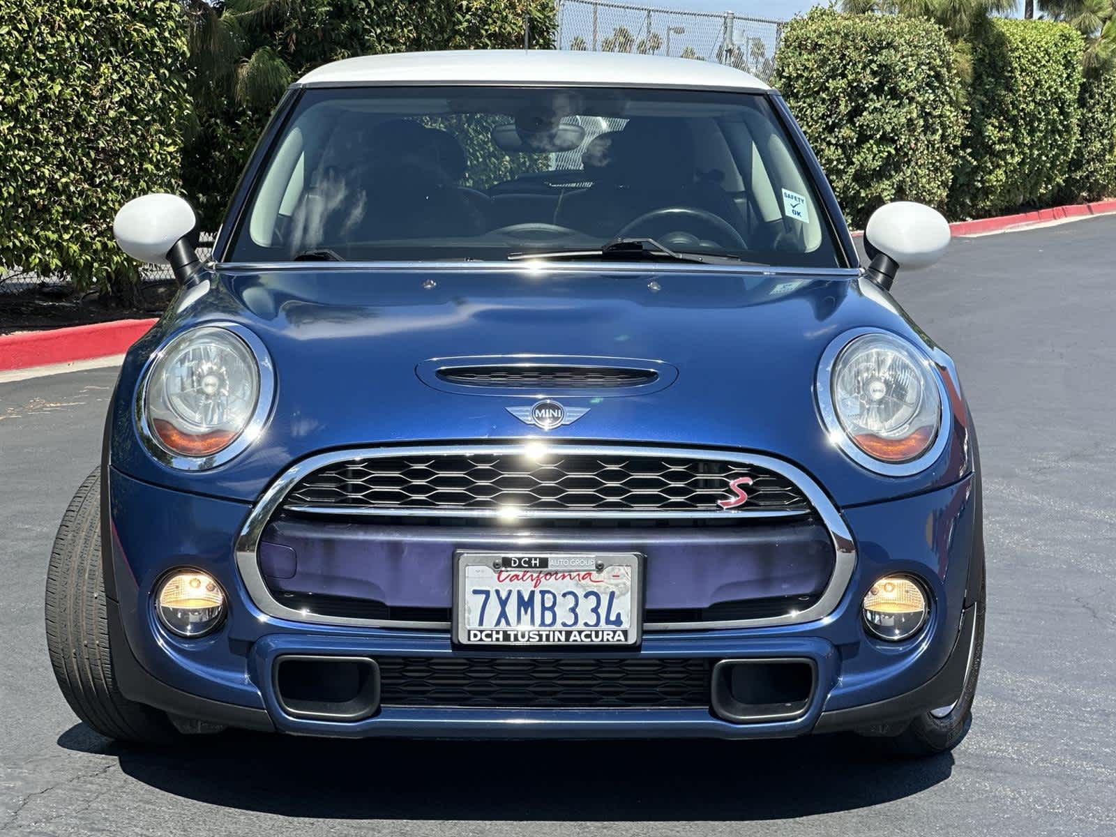 Thumbnail: 2017 MINI Cooper Hardtop - 6