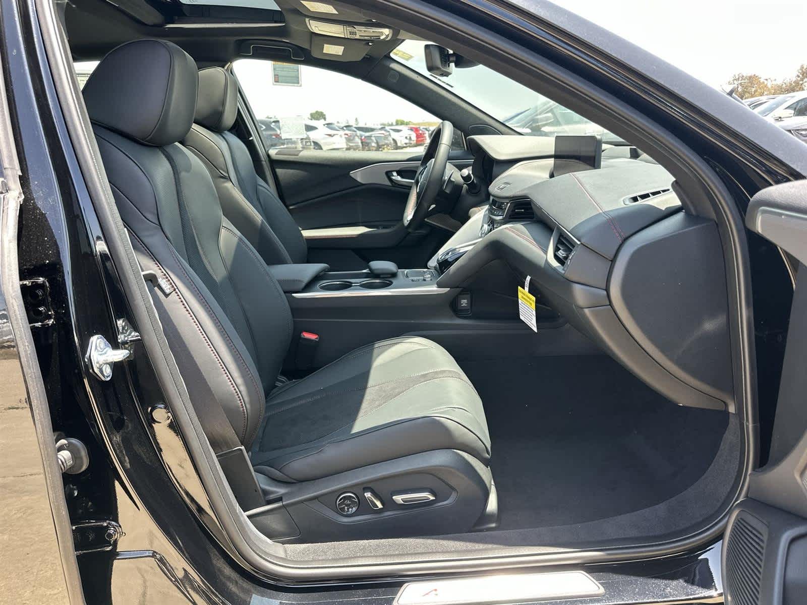 Thumbnail: 2025 Acura TLX - 14