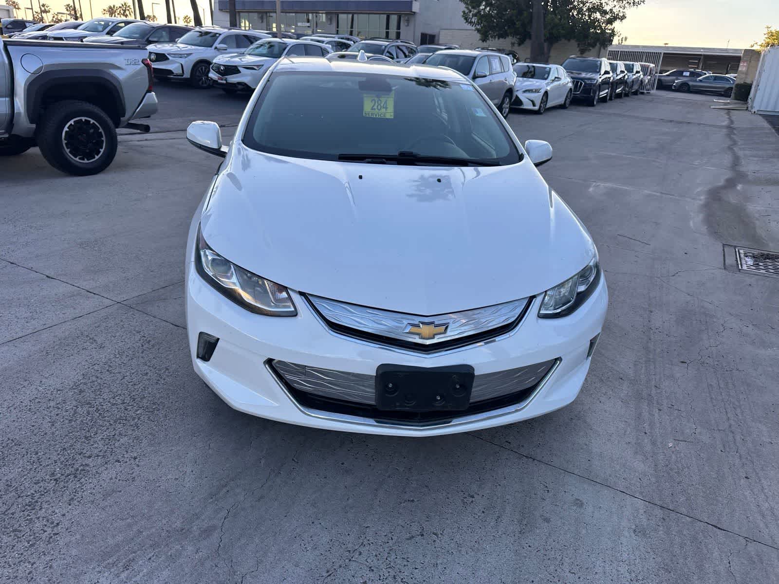 Thumbnail: 2018 Chevrolet Volt - 8