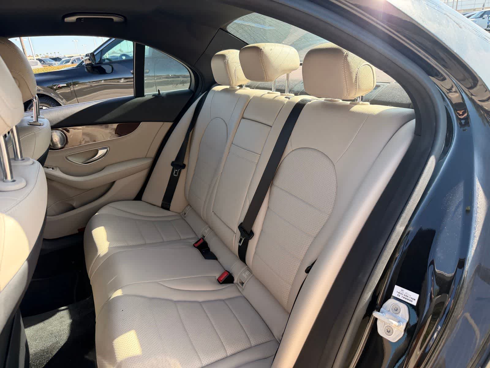 Thumbnail: 2015 Mercedes-Benz C-Class - 10