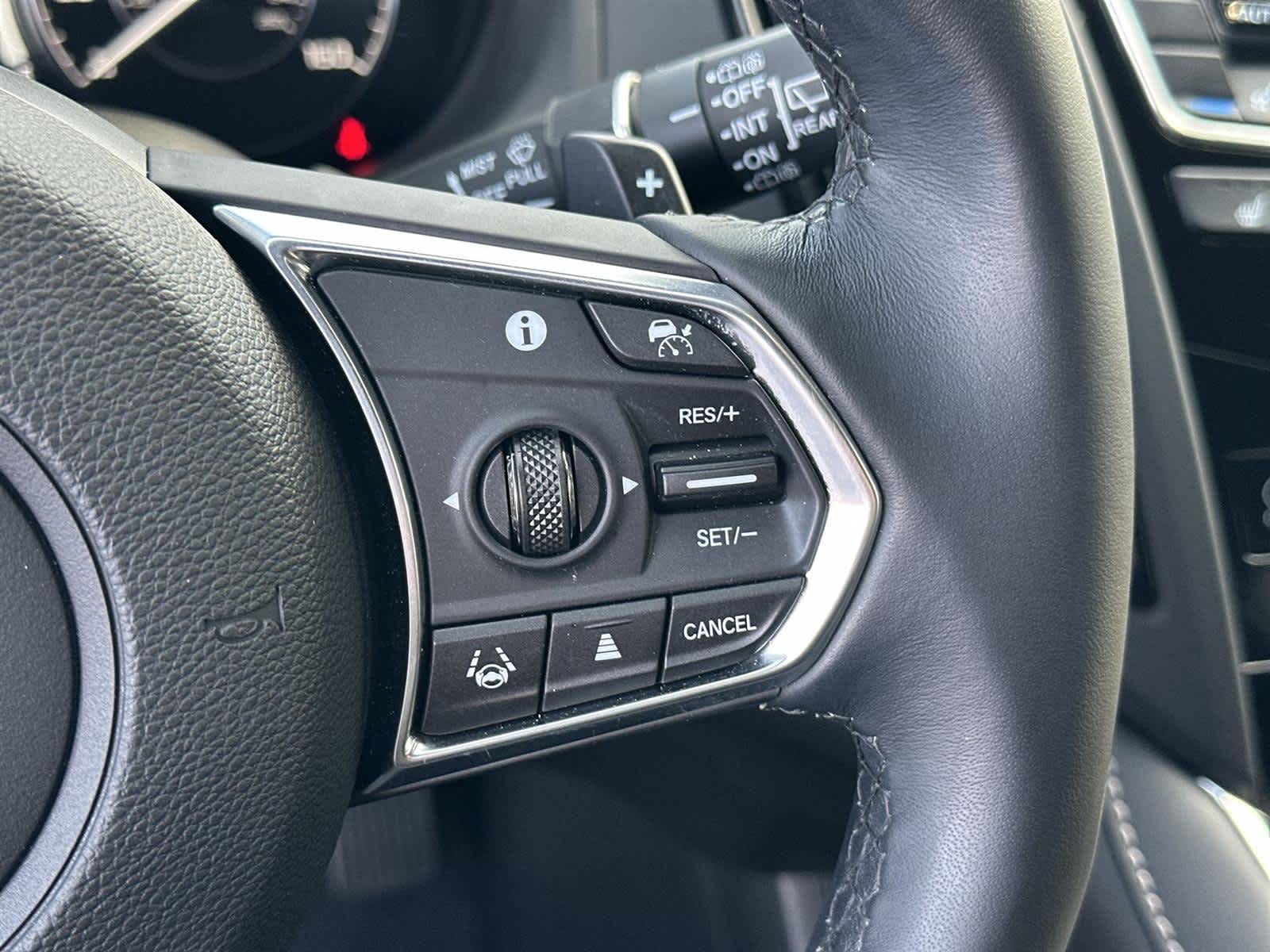 Thumbnail: 2025 Acura RDX - 25