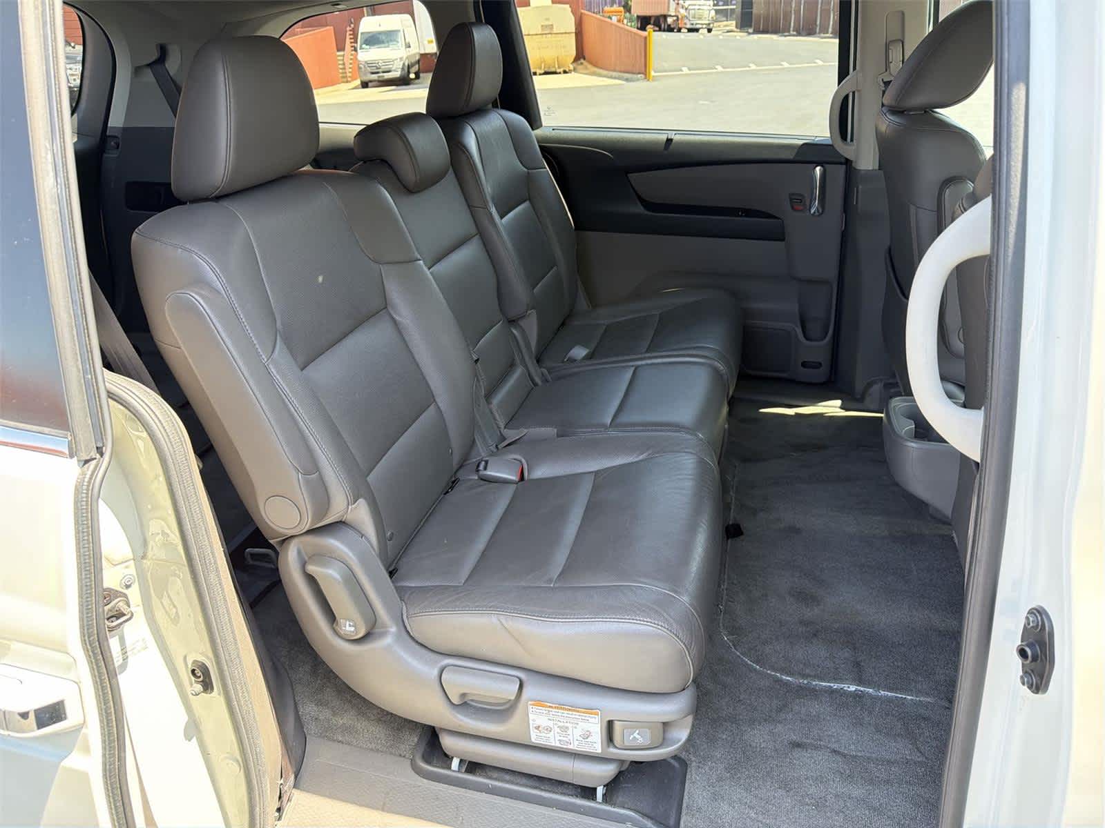 Thumbnail: 2015 Honda Odyssey - 14