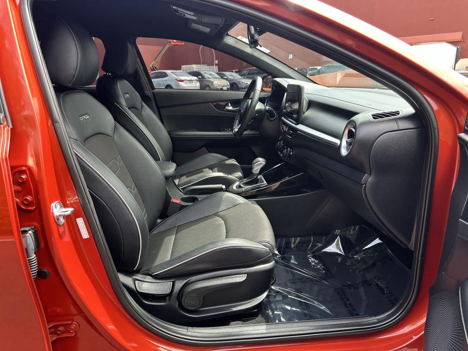 Thumbnail: 2023 Kia Forte - 14