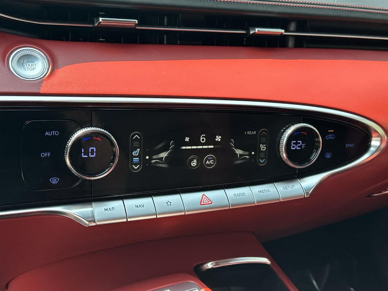 Thumbnail: 2023 Genesis GV70 - 27