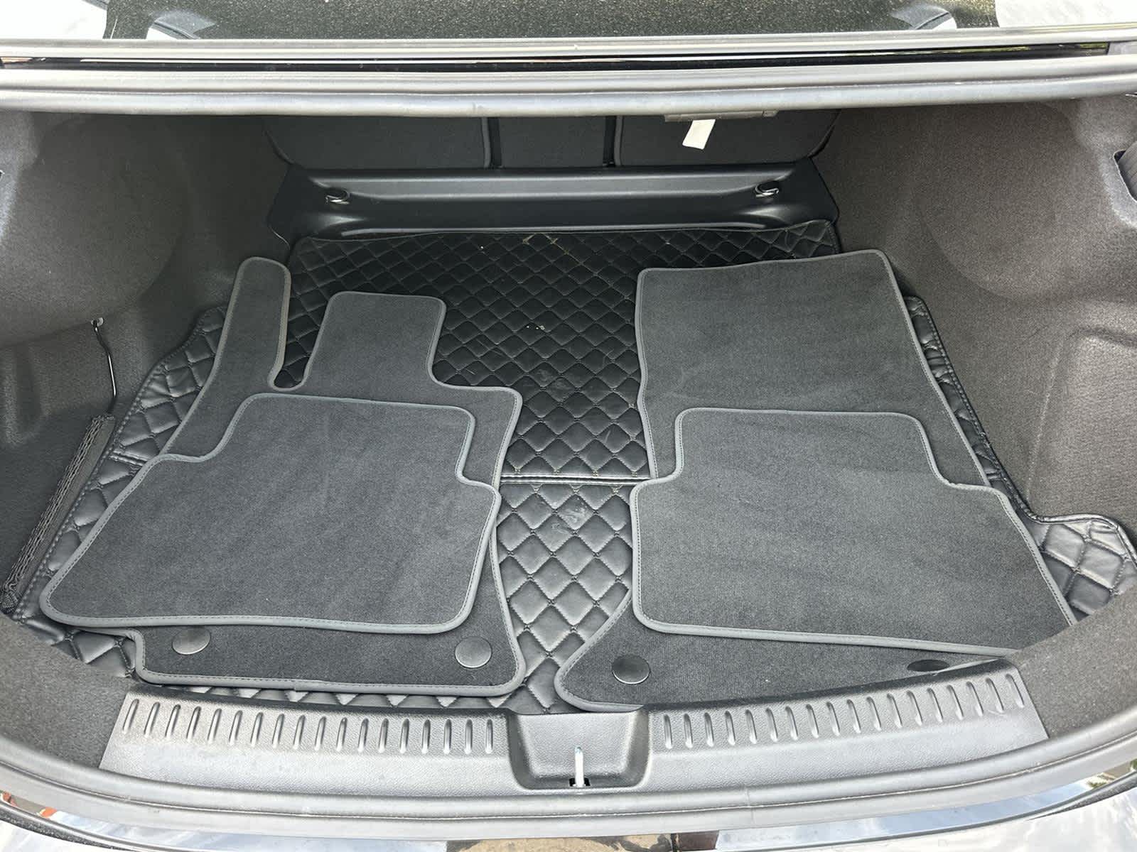 Thumbnail: 2024 Mercedes-Benz E-Class - 20