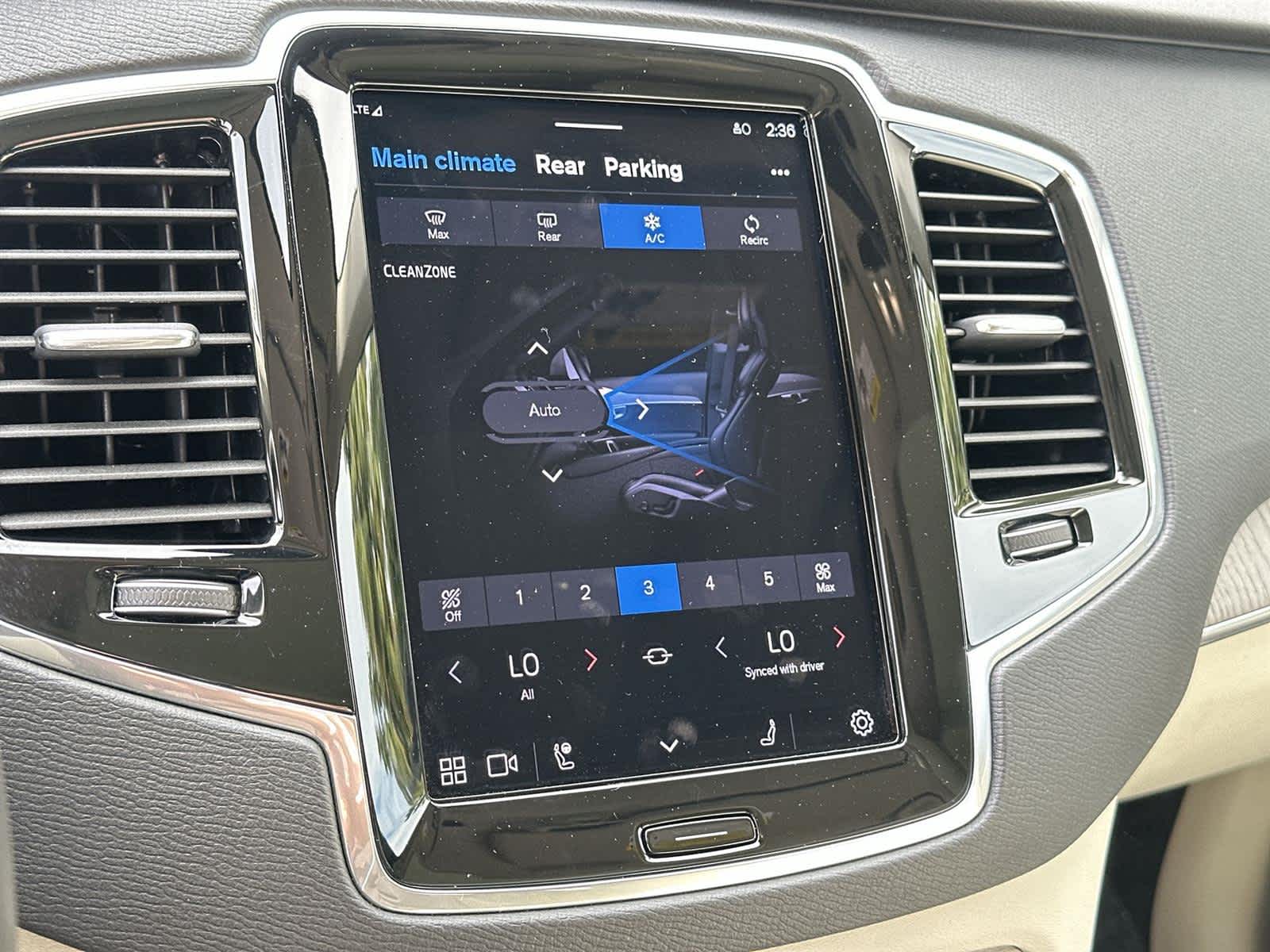 Thumbnail: 2023 Volvo XC90 - 27